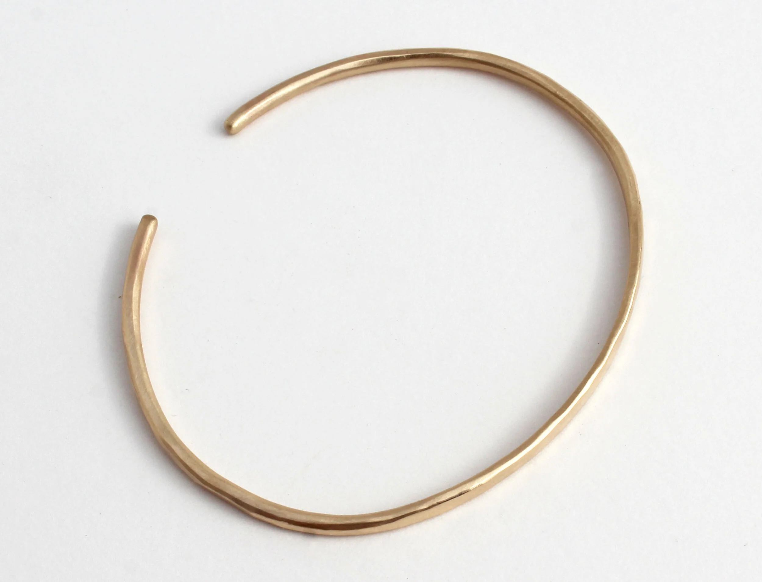 thin hammered cuff5.jpg