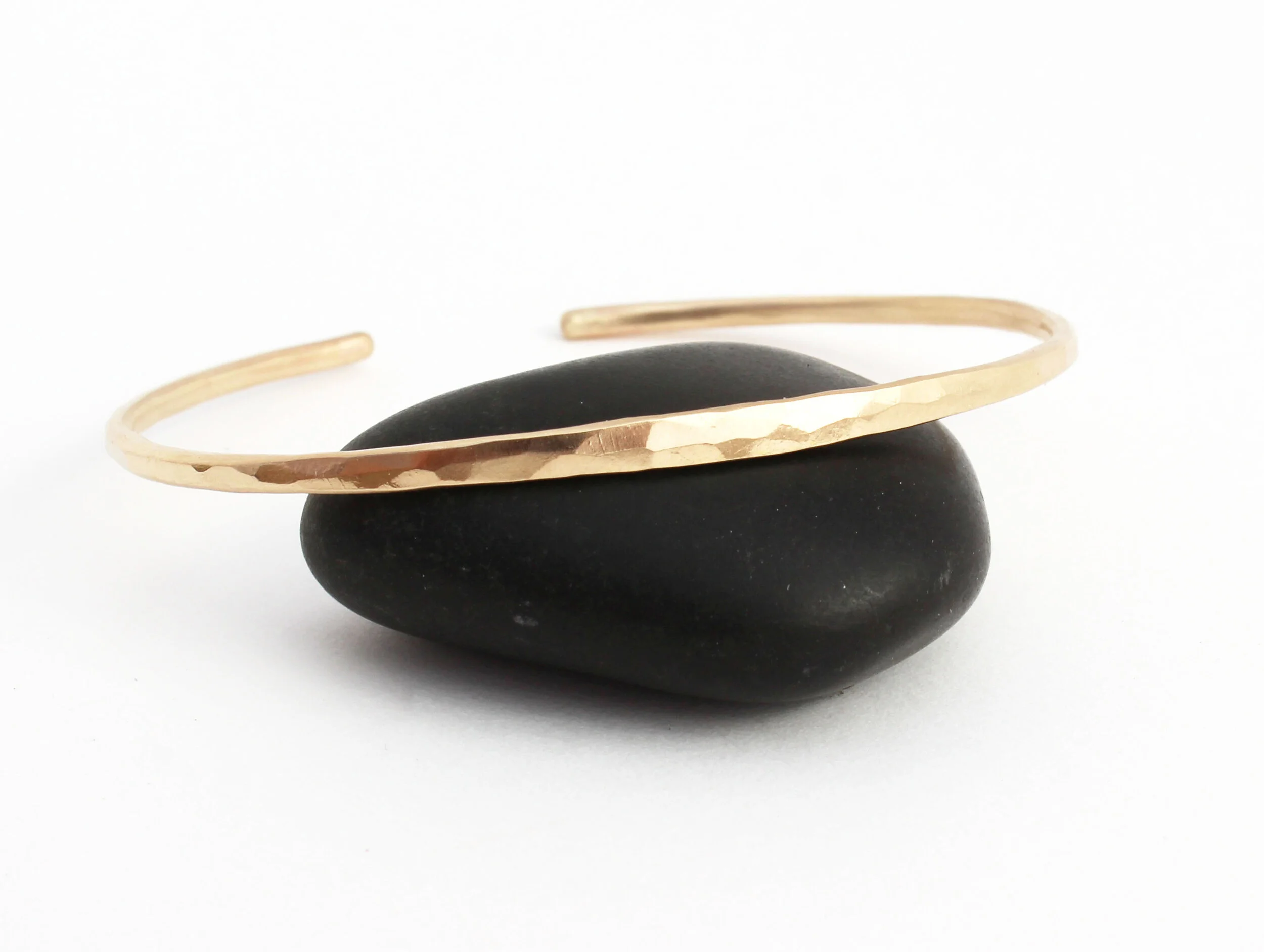 thin hammered cuff6.jpg