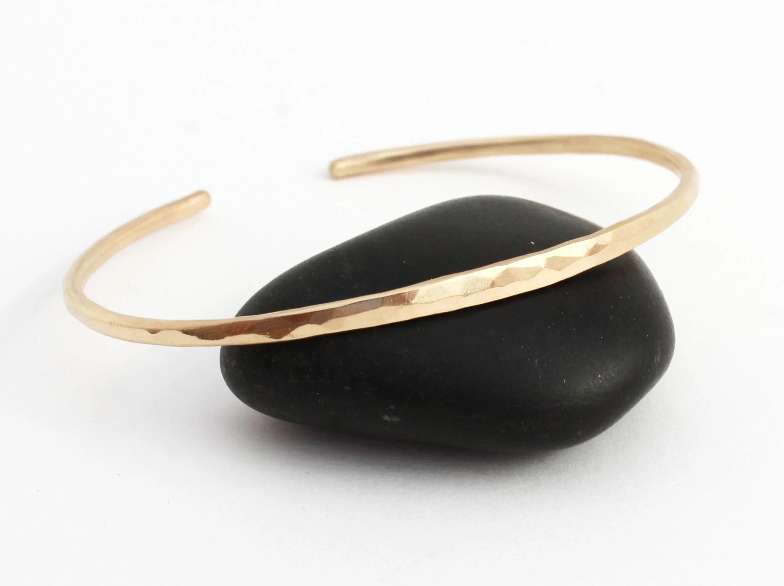 thin hammered cuff7.jpg