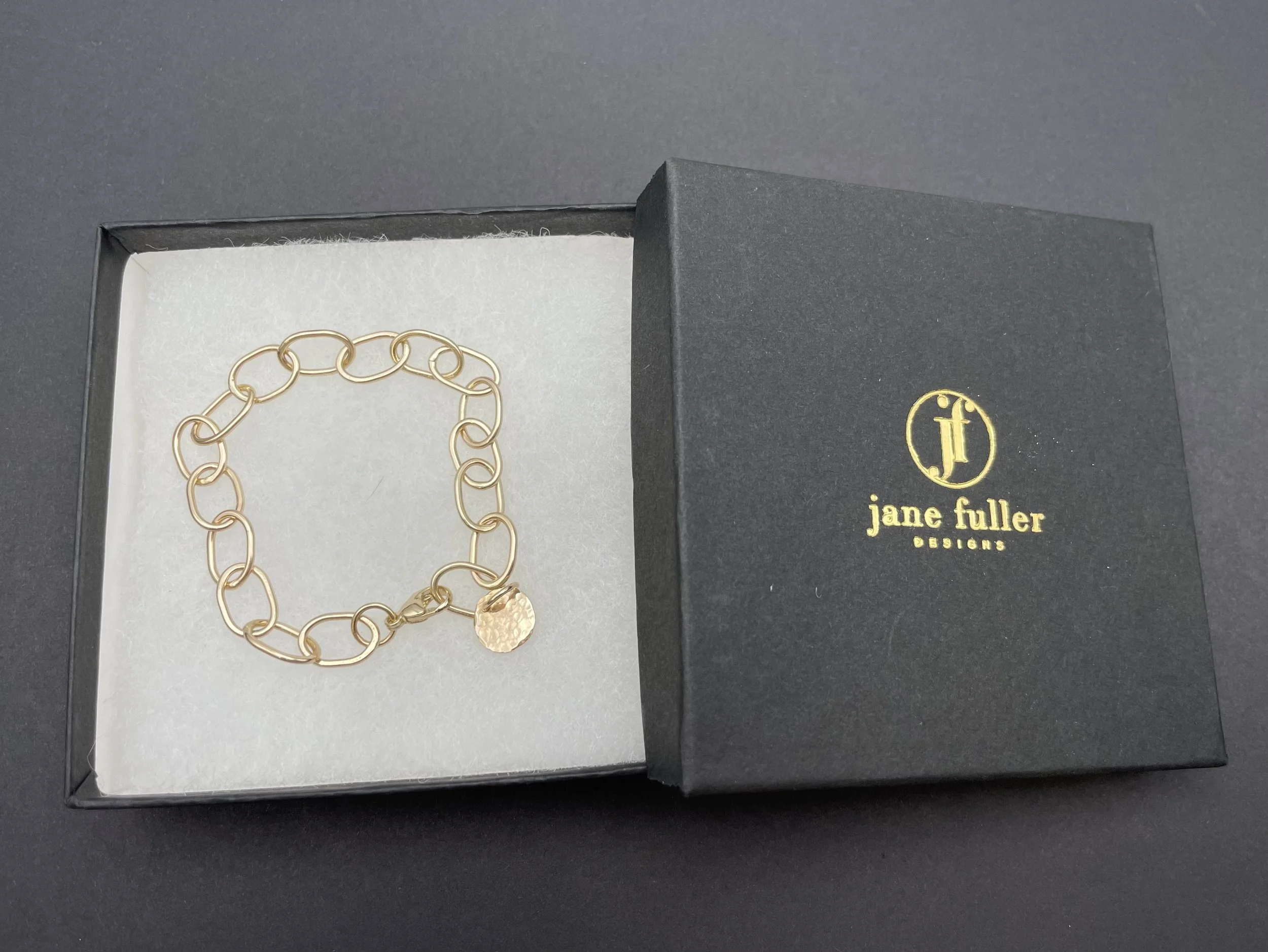 Gold link bracelet 5.jpg