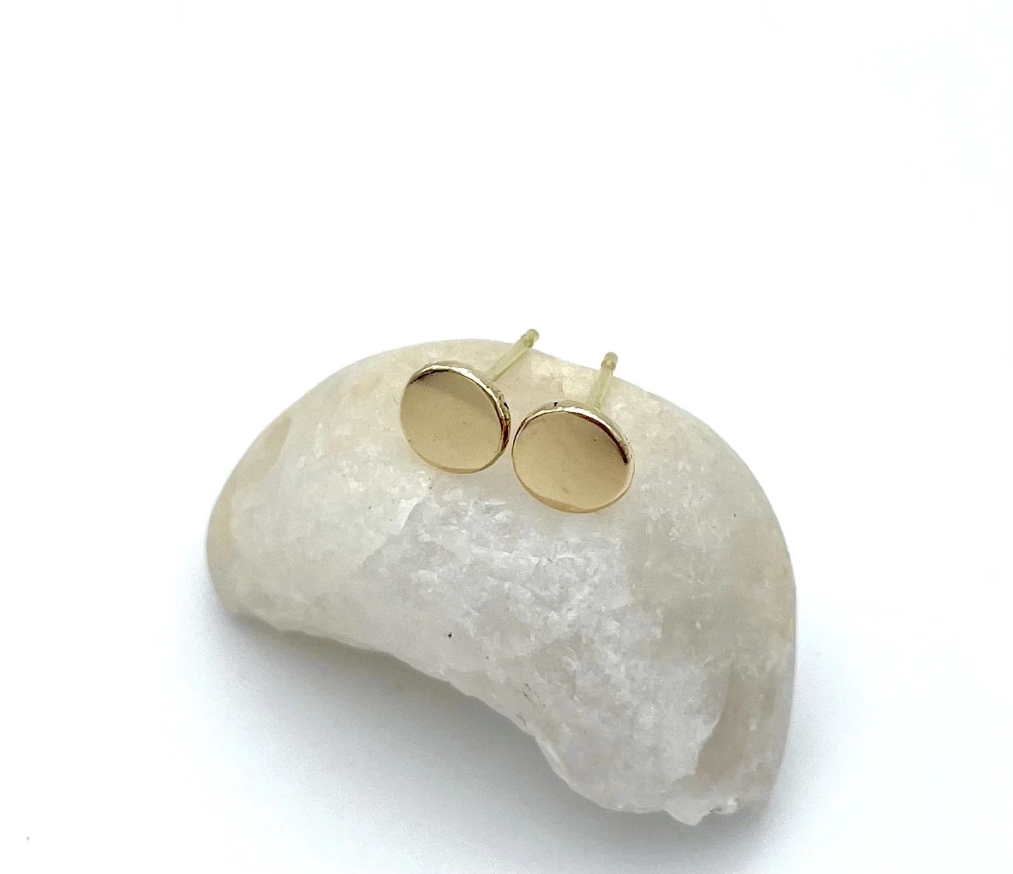 18k studs5.jpg