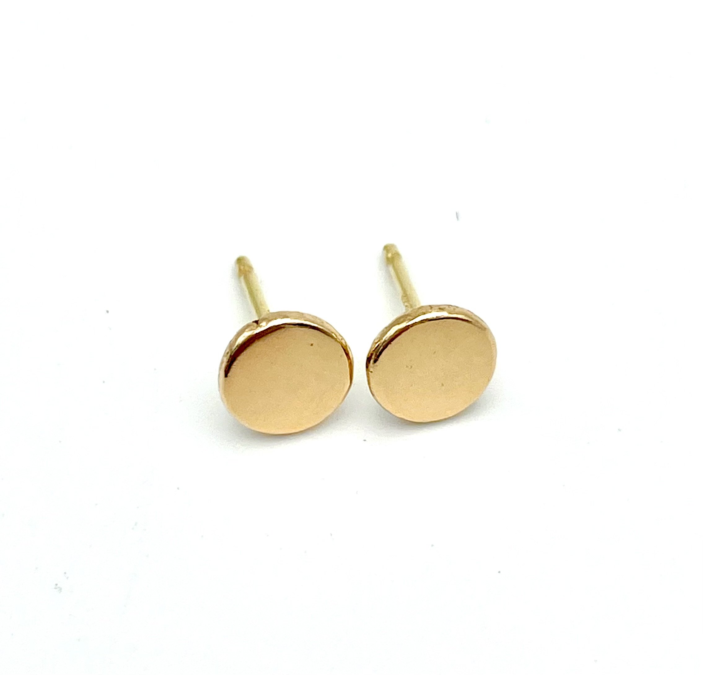 18k studs10.jpg