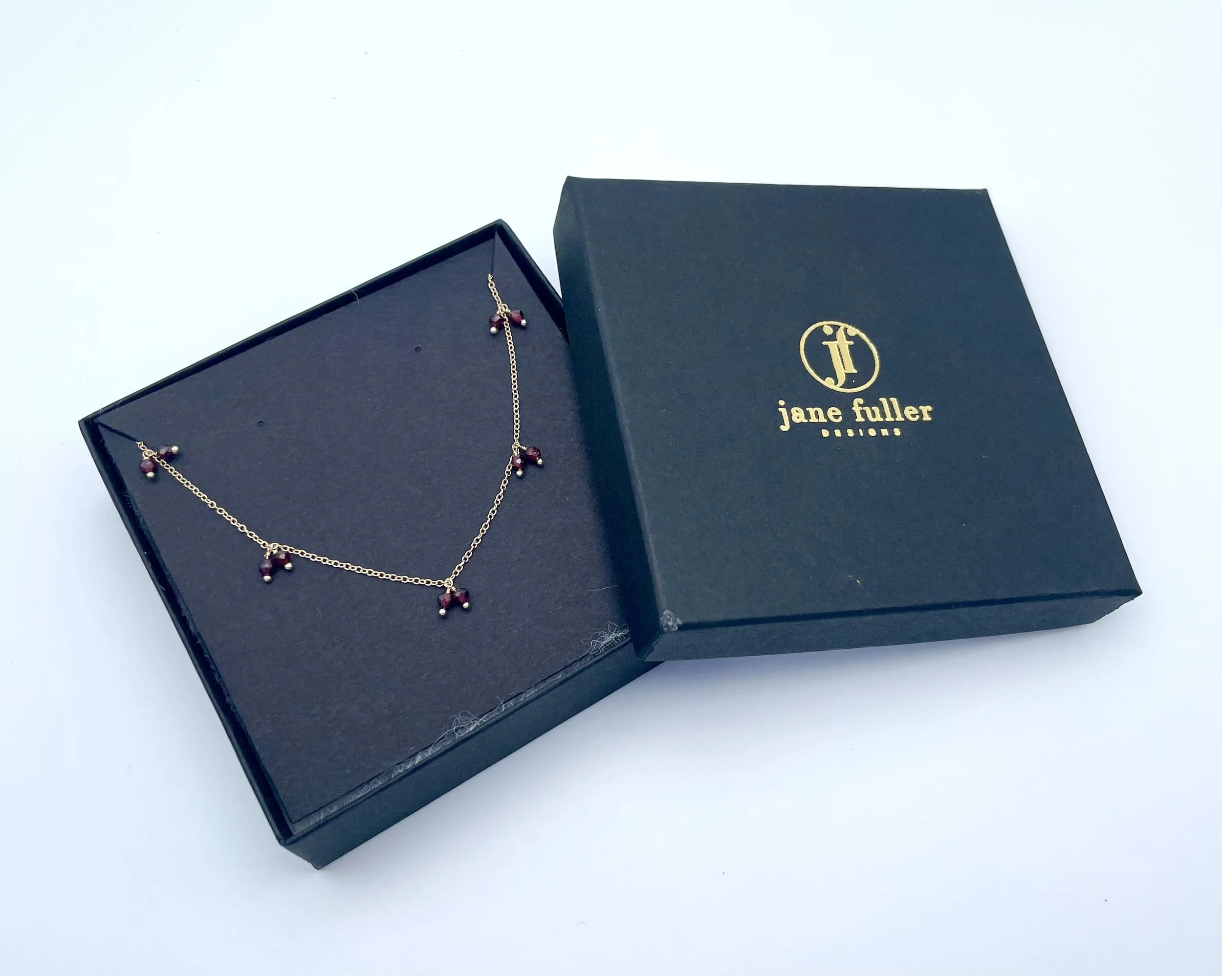 garnet necklace6.jpg