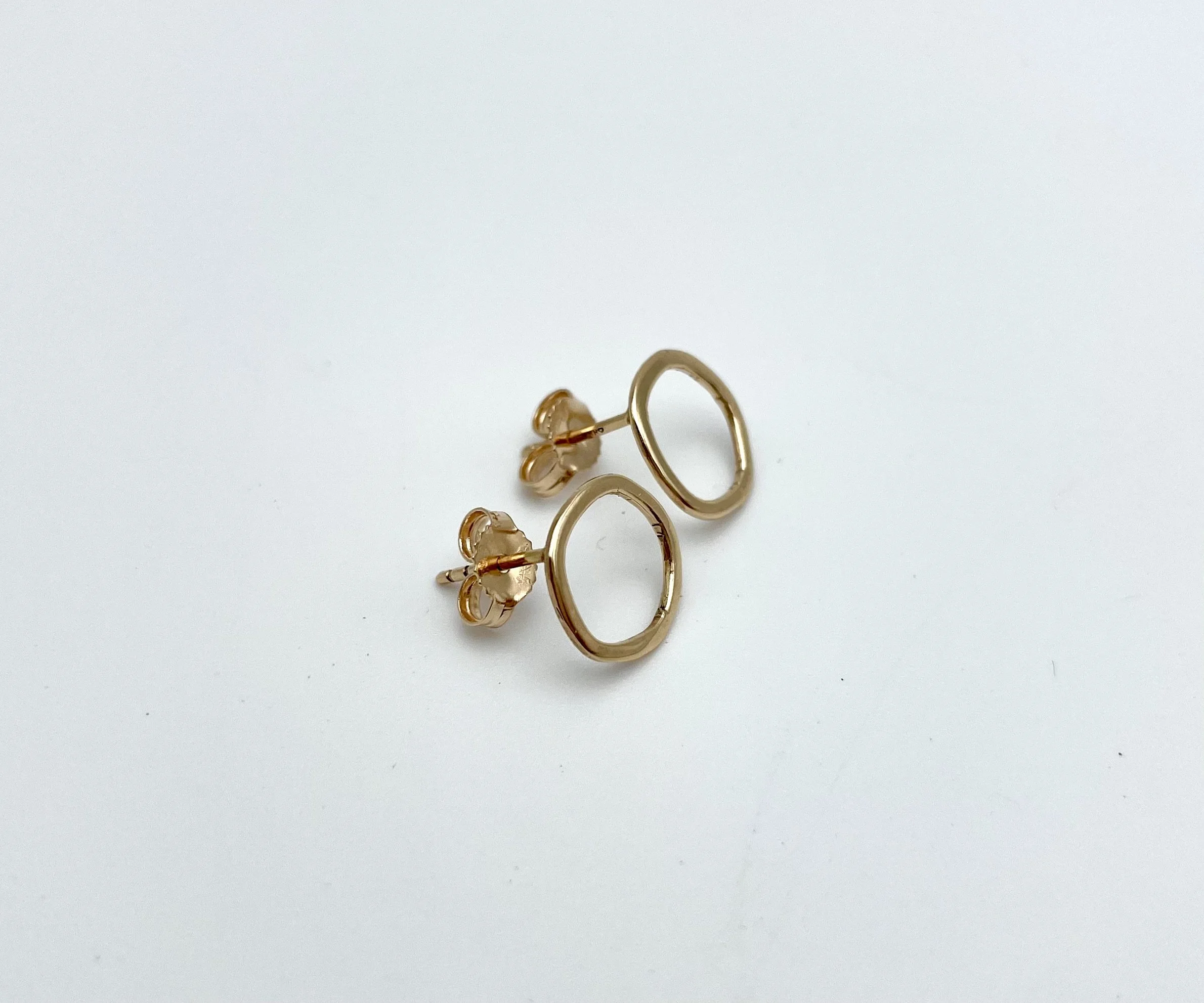 circle studs5.jpg
