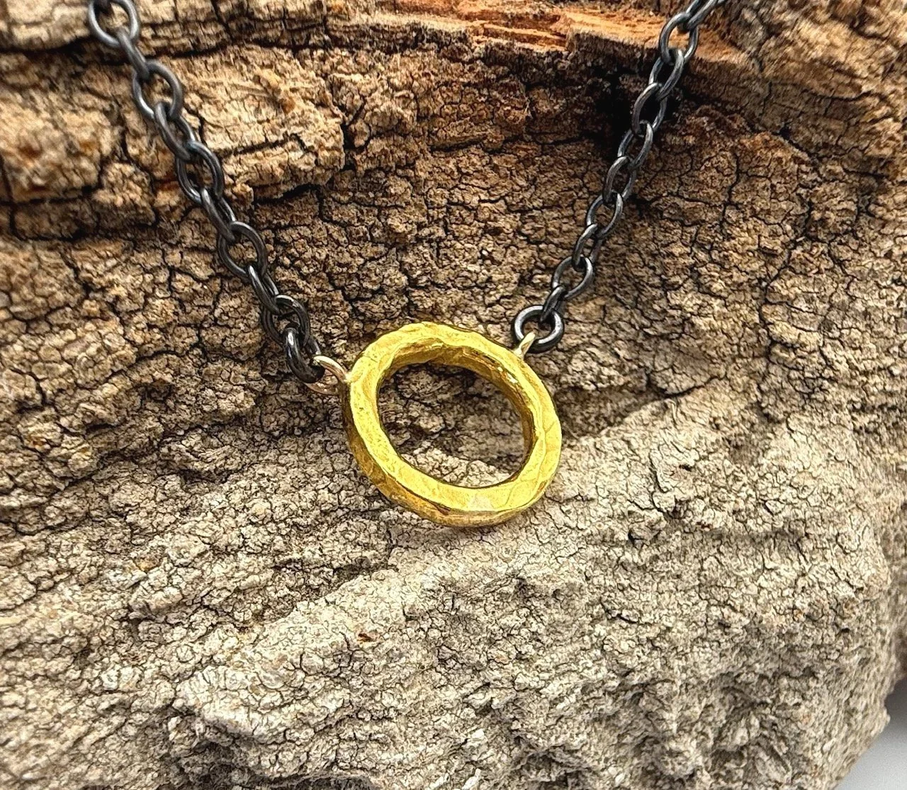 24k+circle+necklace5.jpg