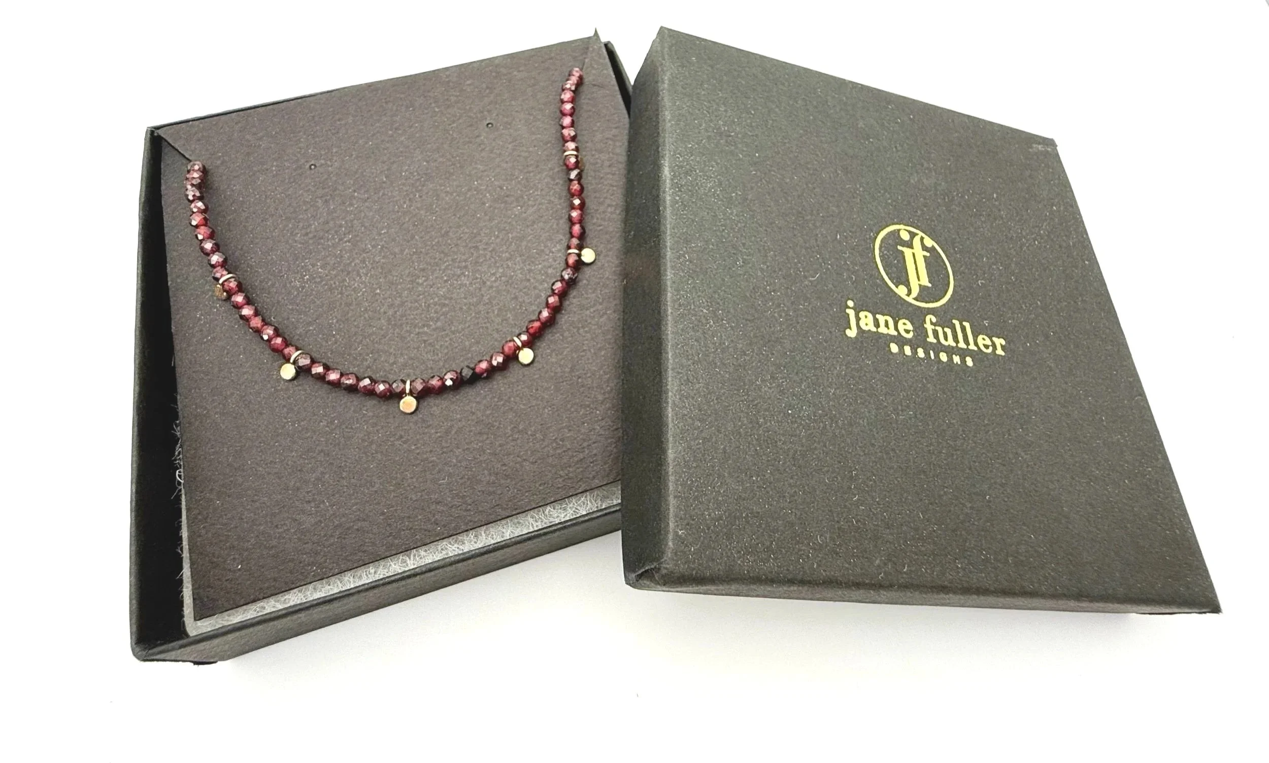 14k garnet beaded necklace strand with small gold discs