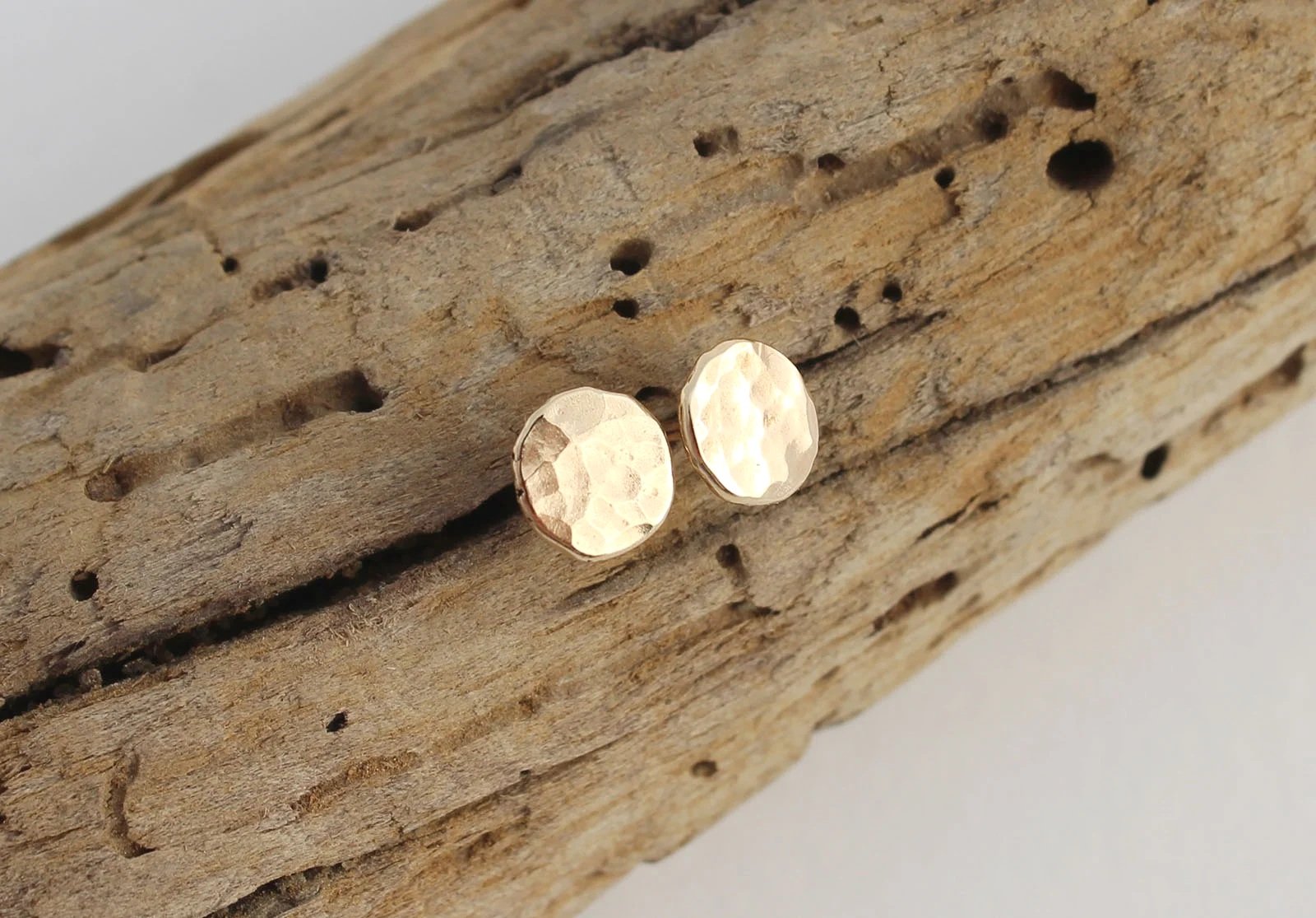 6mm hammered gold stud earrings 14k