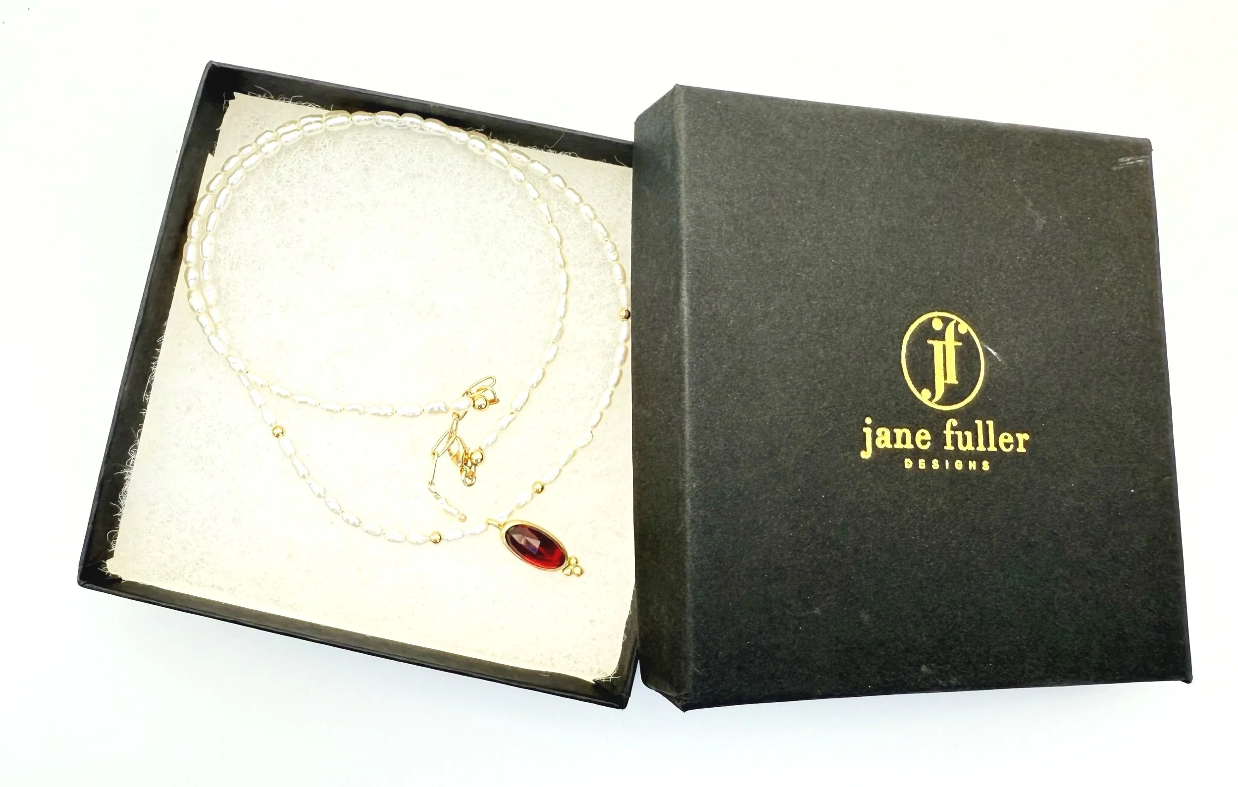 Gold garnet pendant necklace with white pearl strand 14k