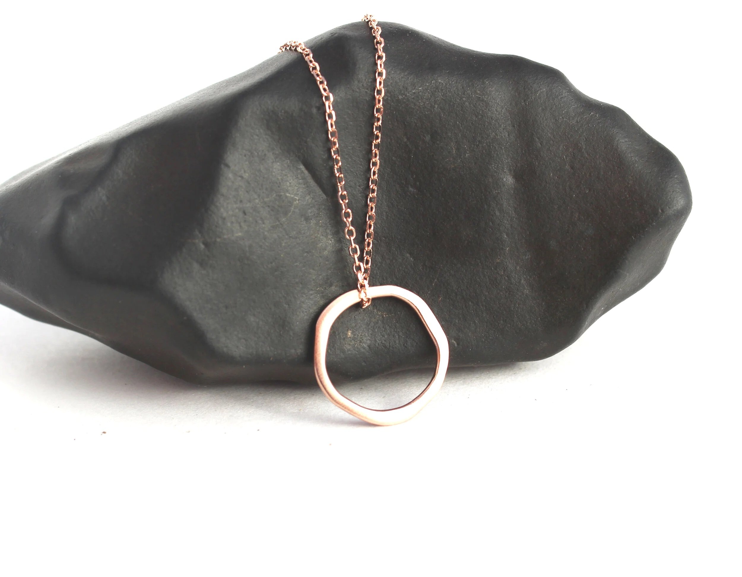 rose gold circle pendant necklace 14k