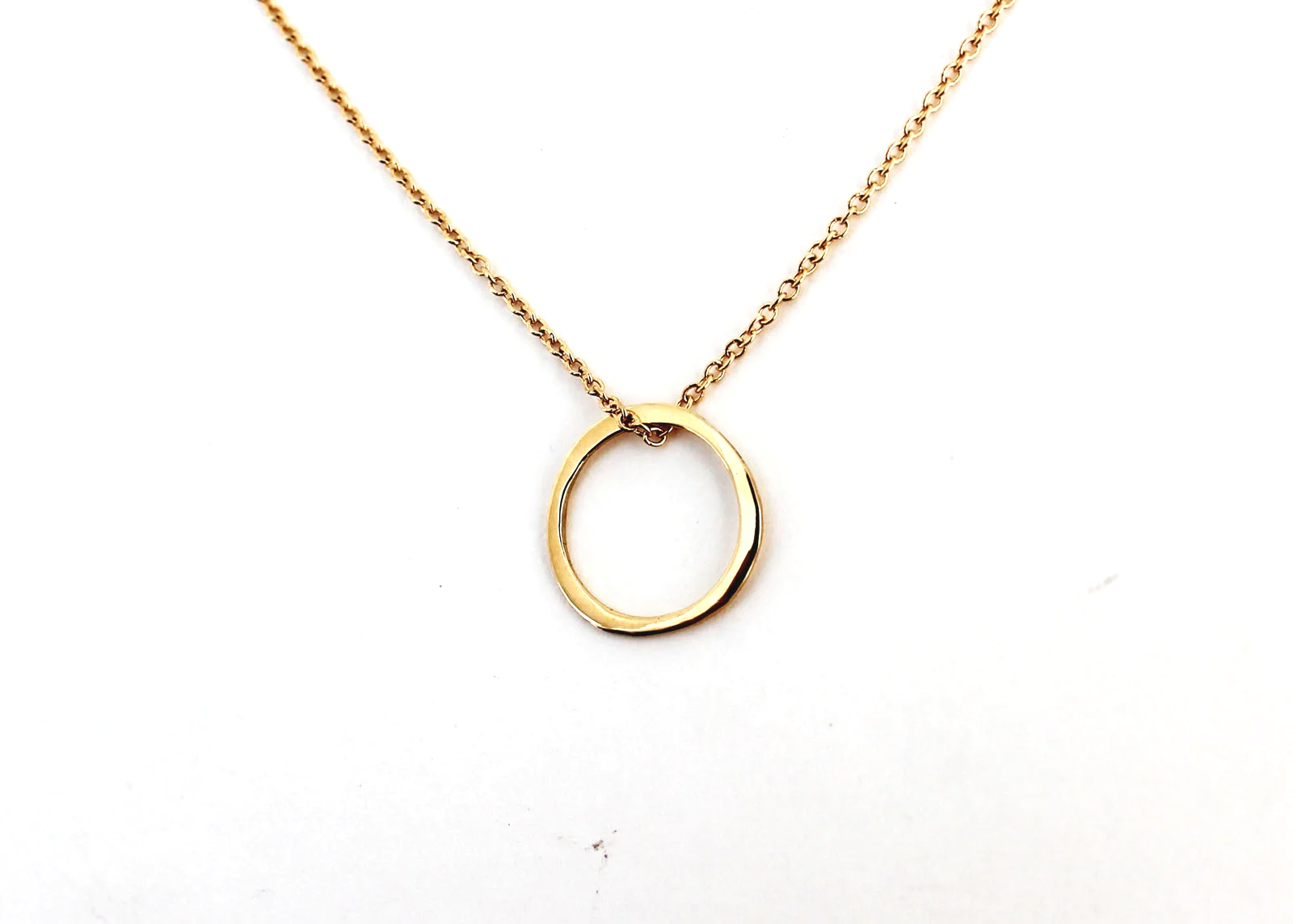 dainty 14k solid gold circle pendant necklace