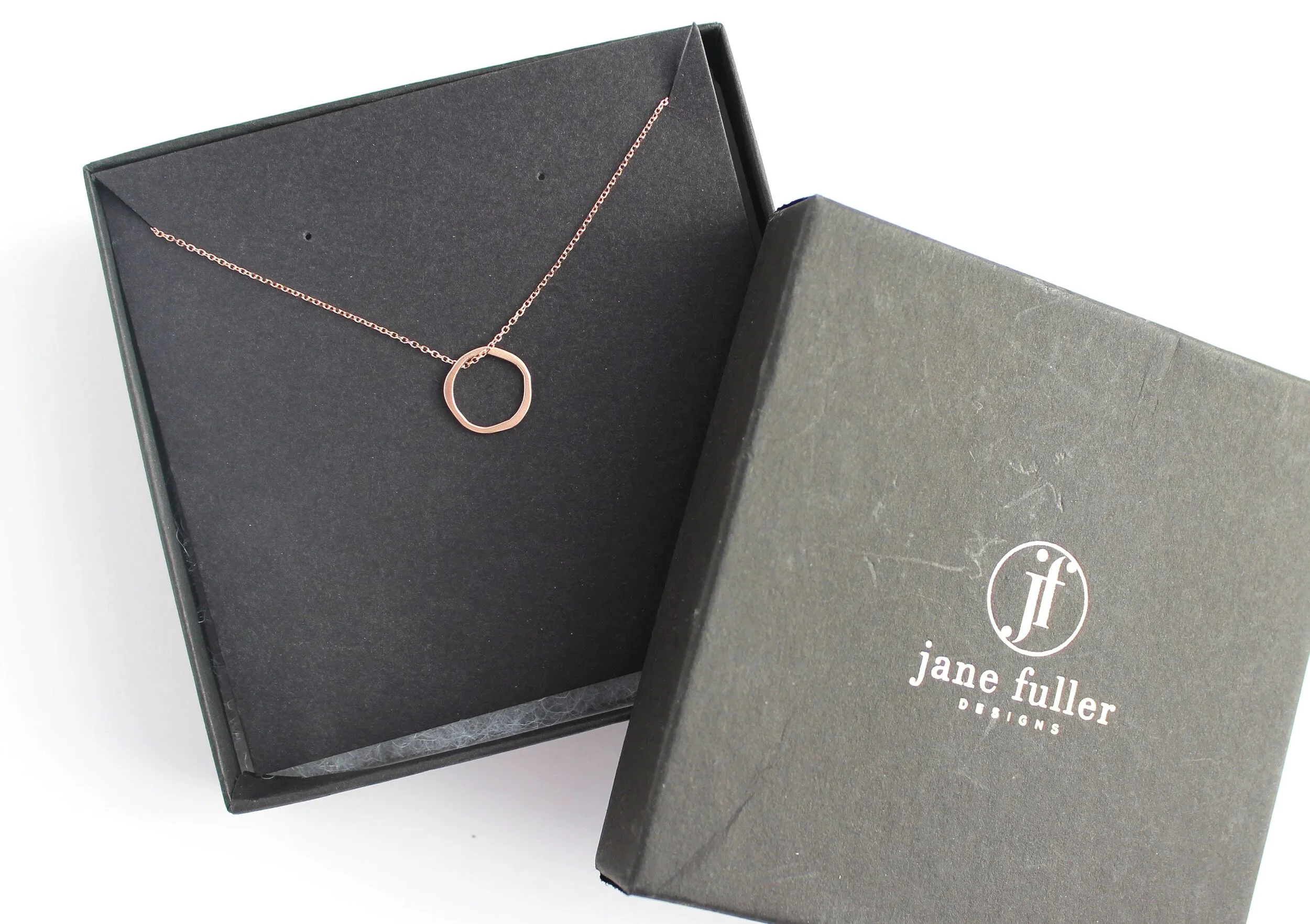 handmade fine rose gold necklace with circle pendant and cable chain