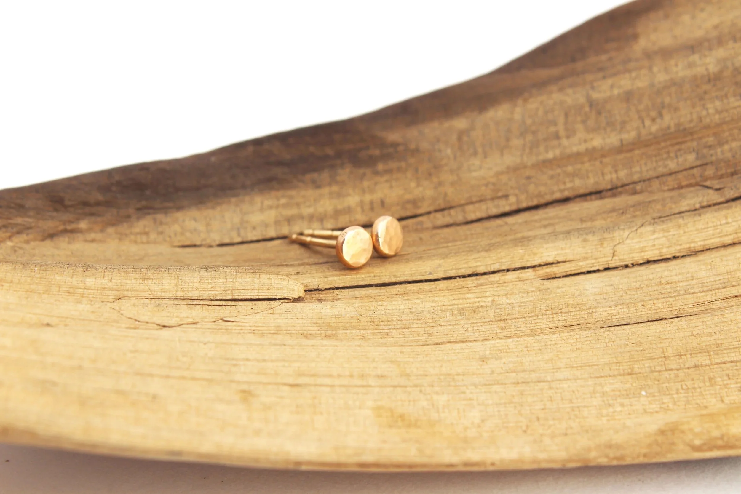 very small hammered stud earrings for women solid gold