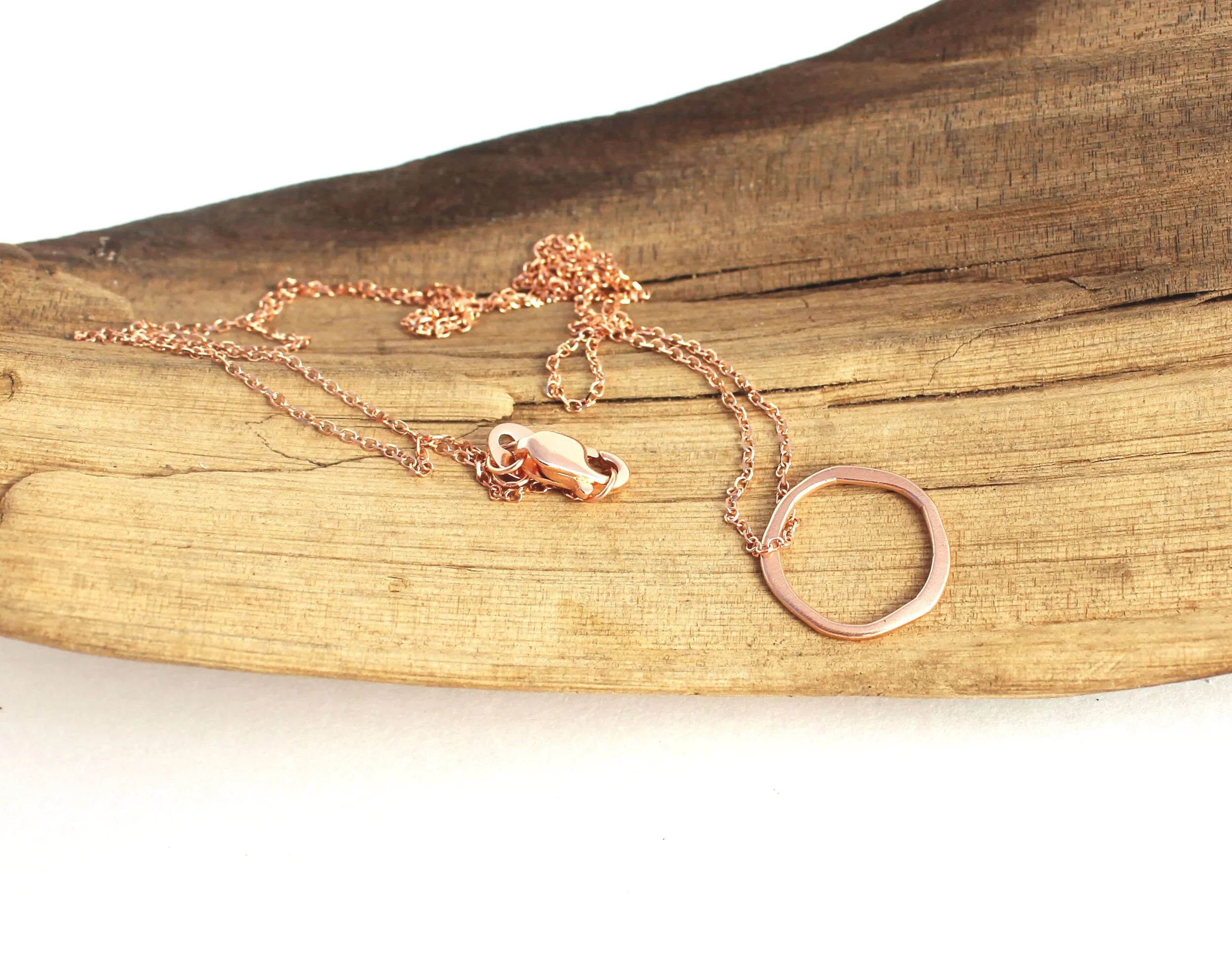 dainty rose gold circle pendant with cable chain and lobster clasp