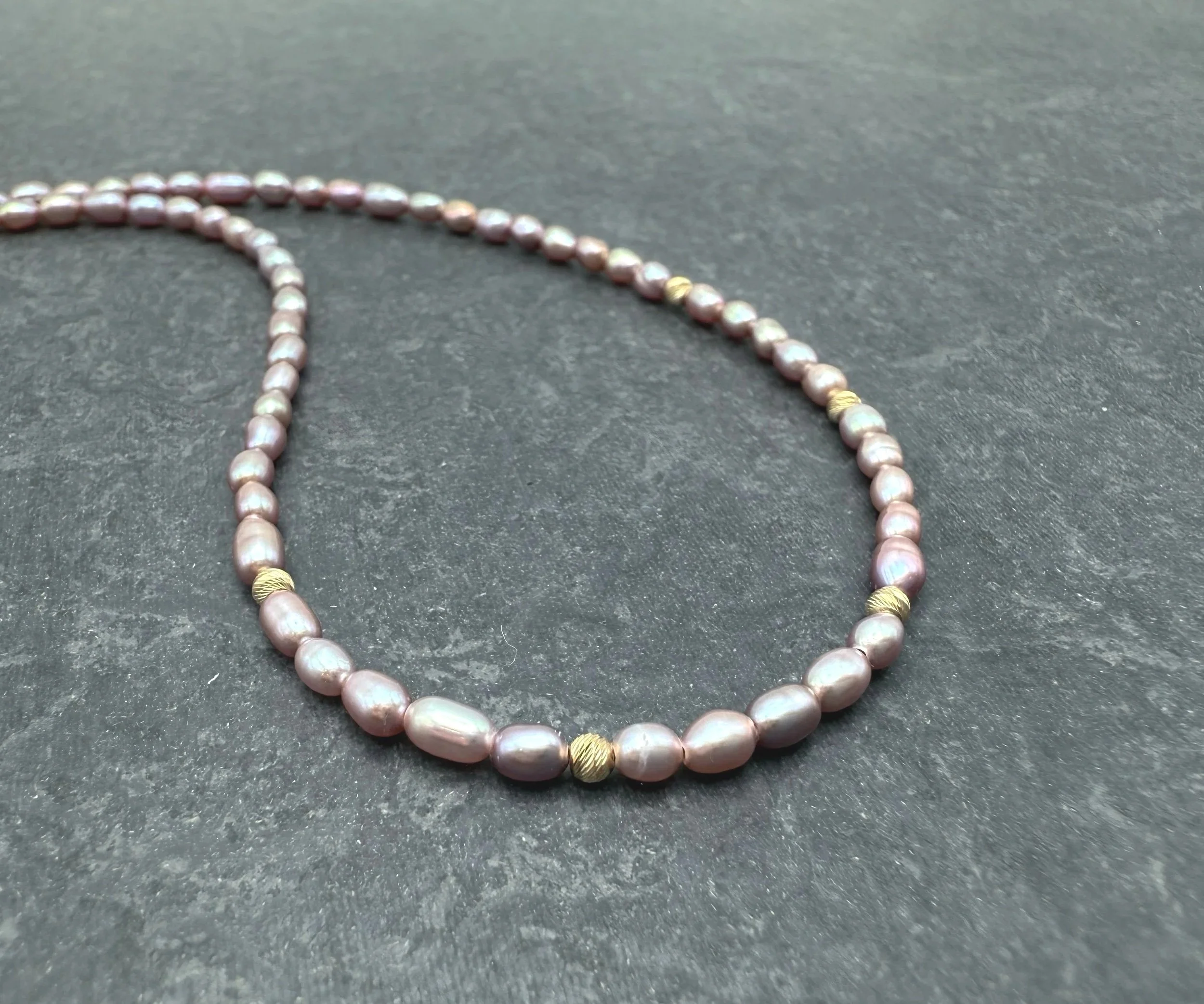 purple pearl strand necklace in 14k solid gold