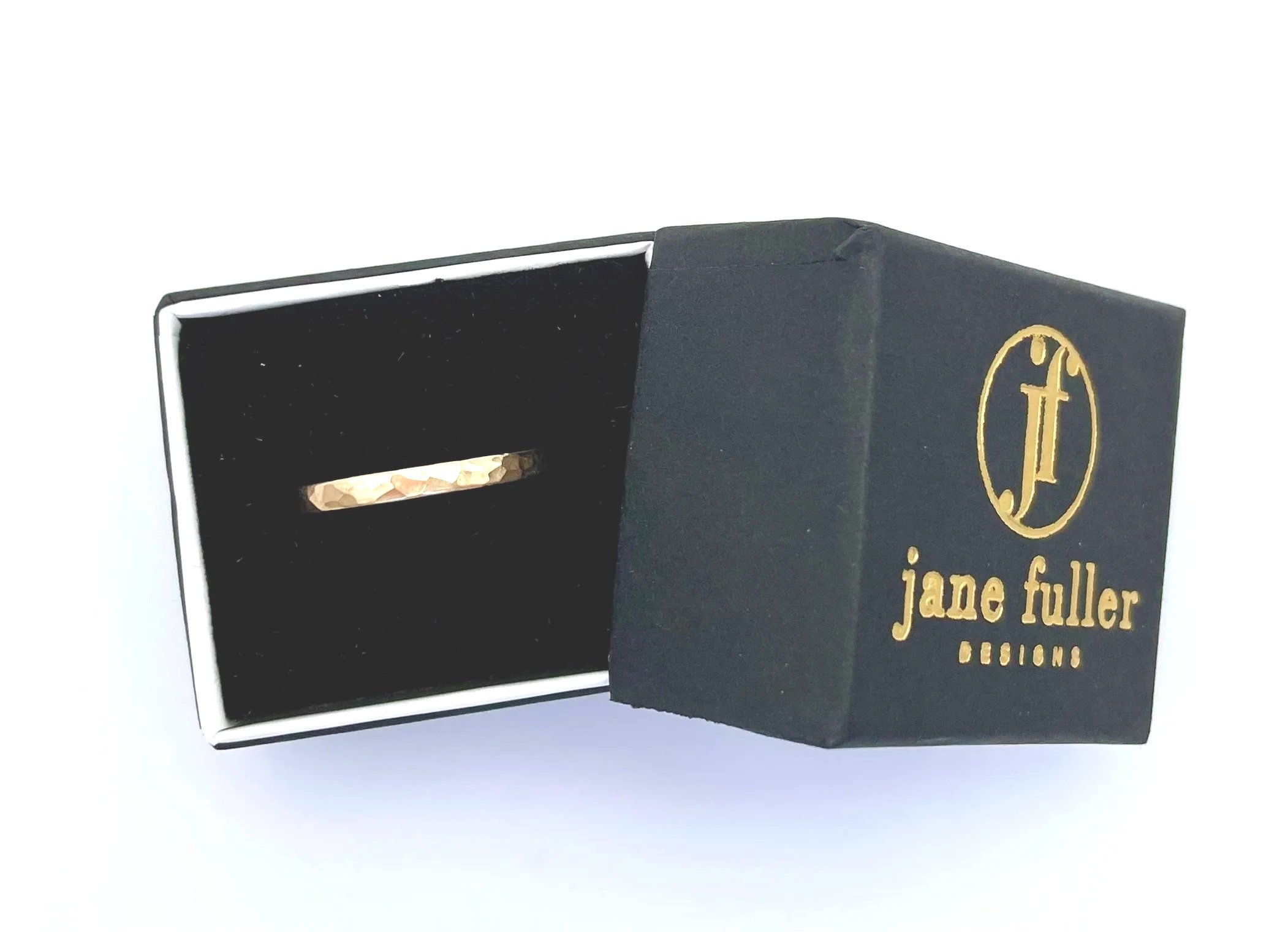 2mm band ring with hammer texture in 14k gold