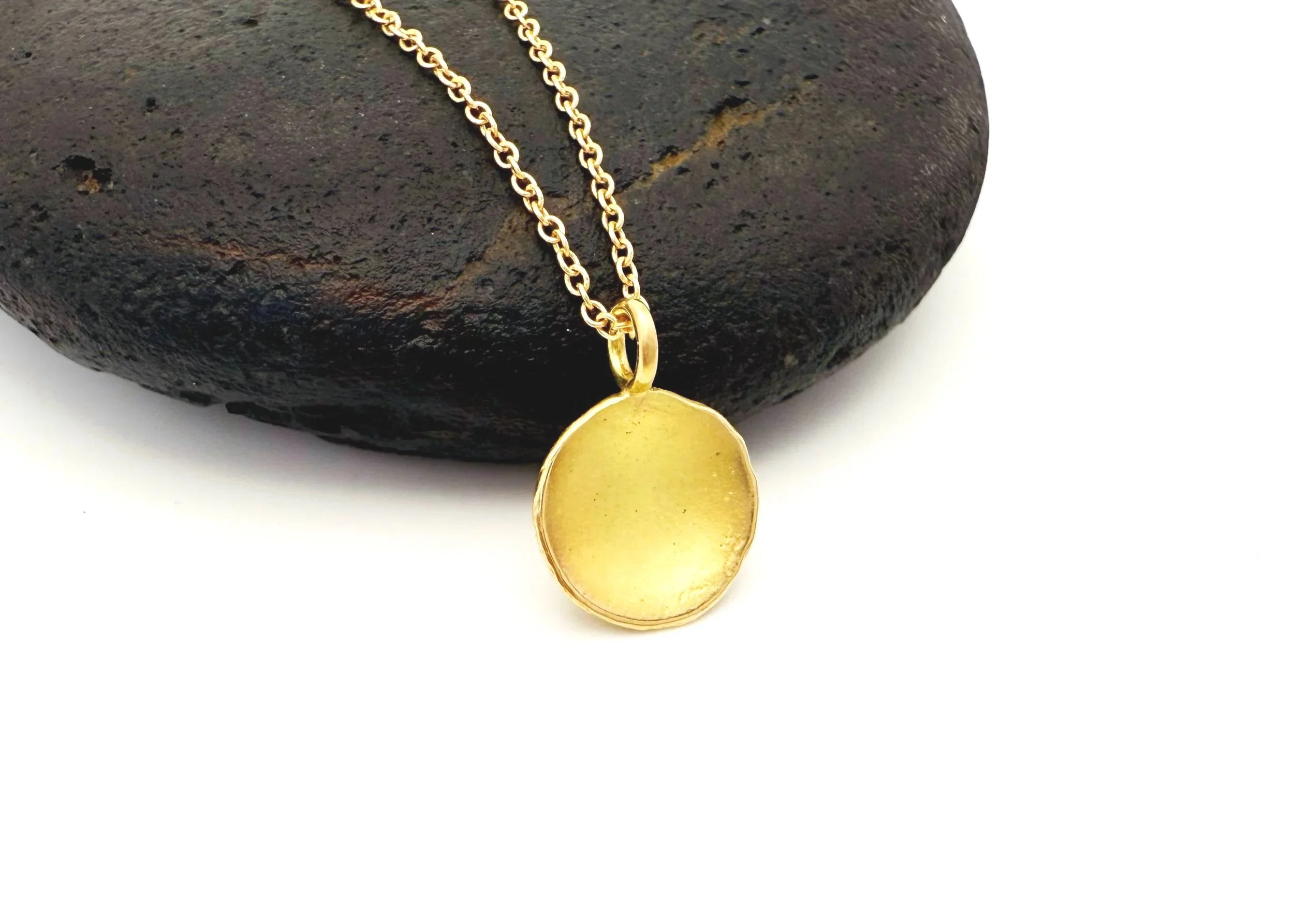 18k solid gold disc pendant necklace