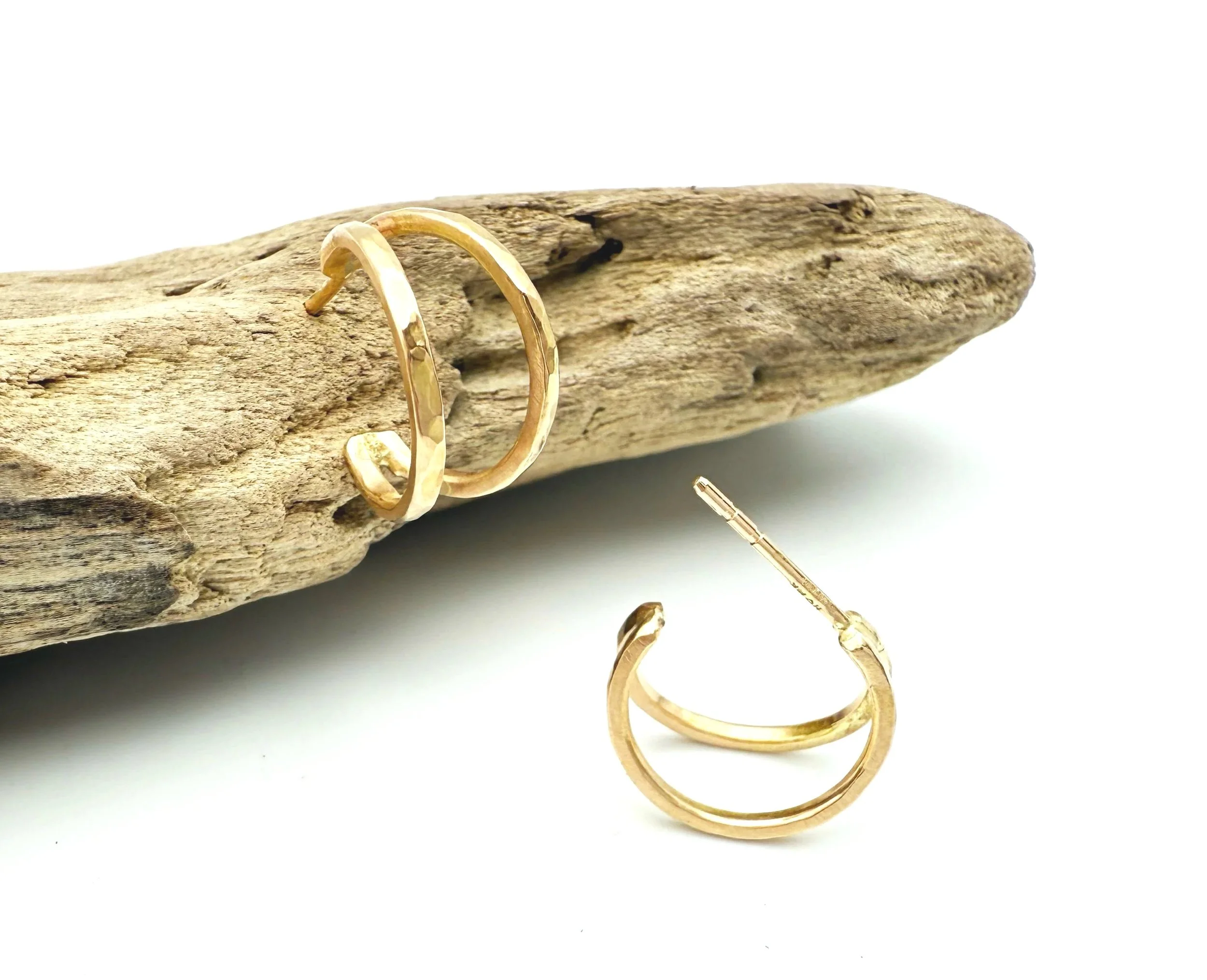solid gold small hoop earrings hammered