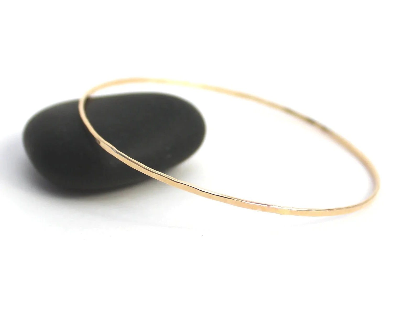 womens lightweight thin solid gold bangle