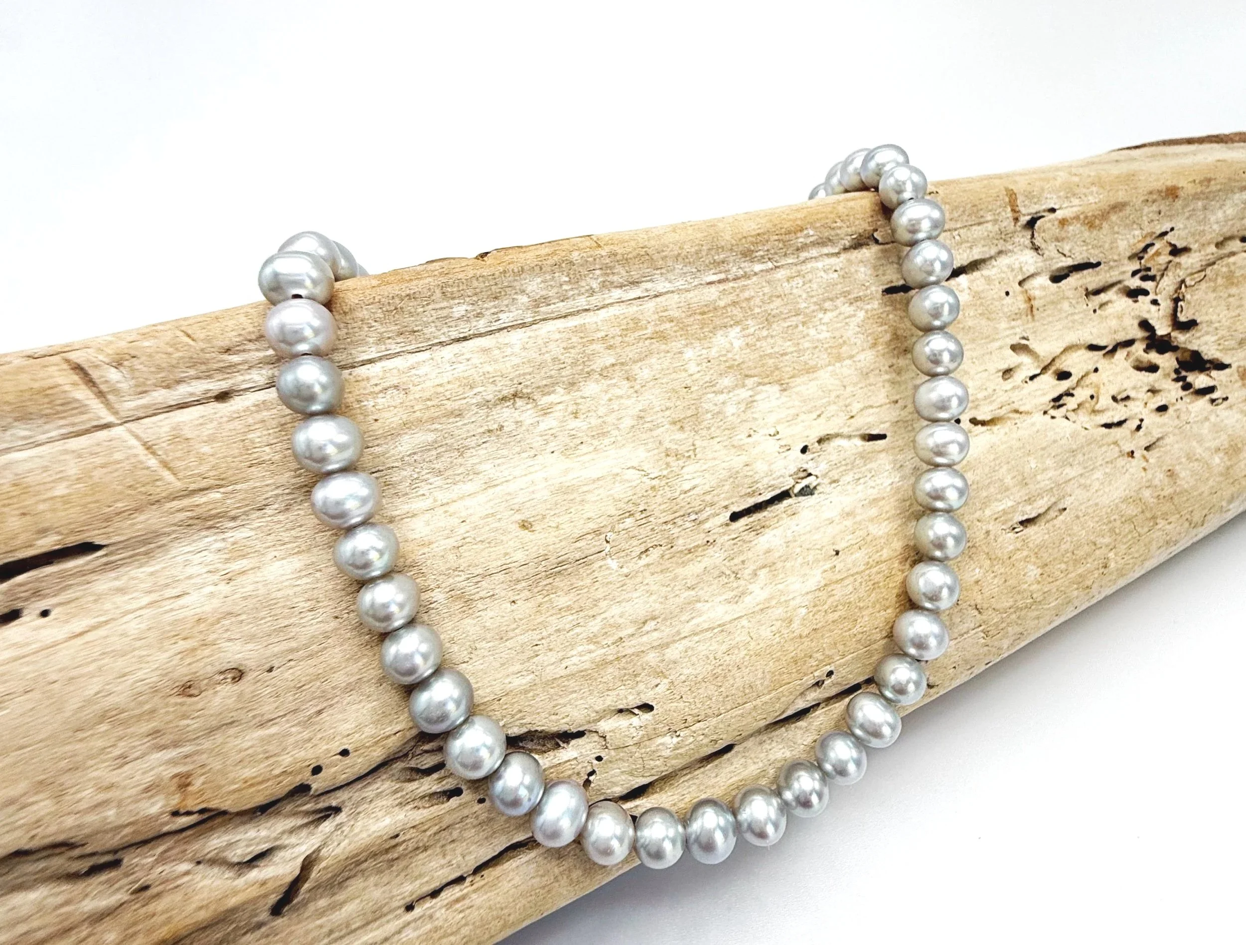 solid gold gray pearl strand with extender