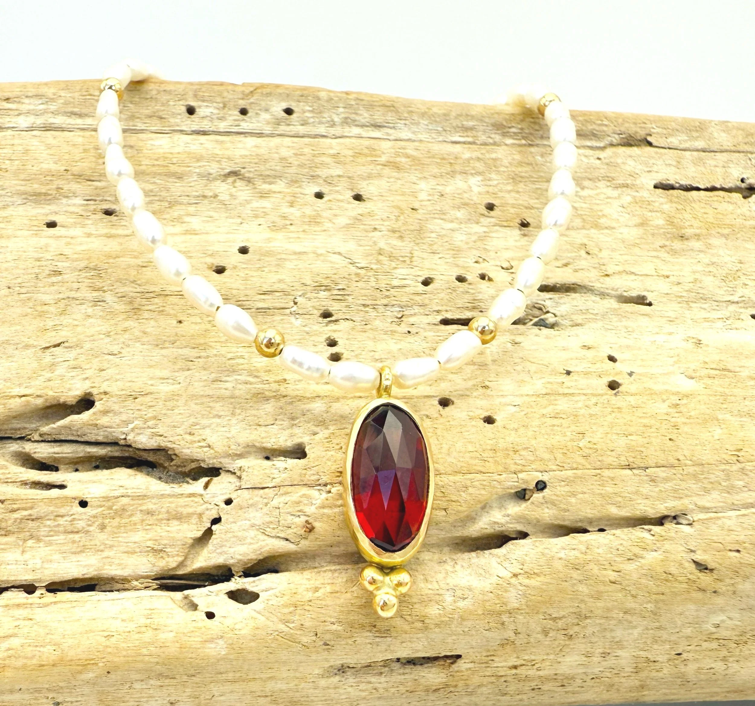 garnet and pearl necklace in 14k solid gold