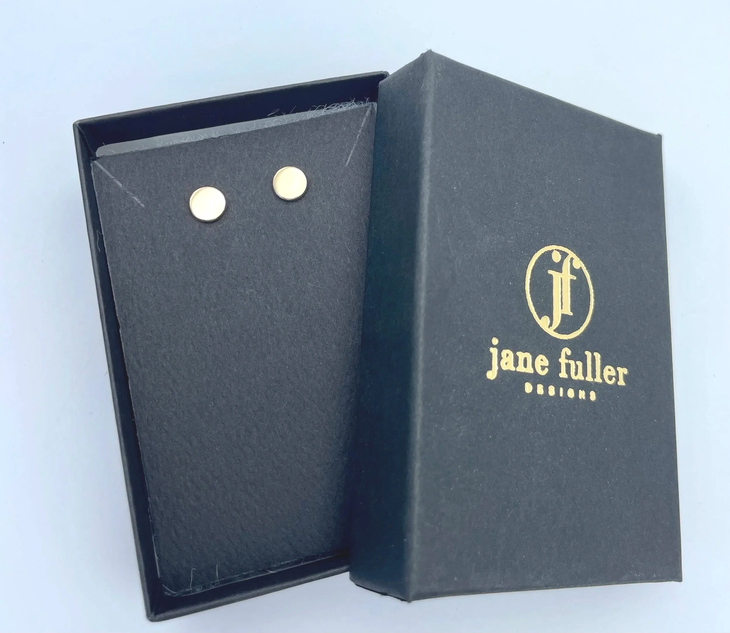 18k gold stud earrings in Jane Fuller Designs gift box