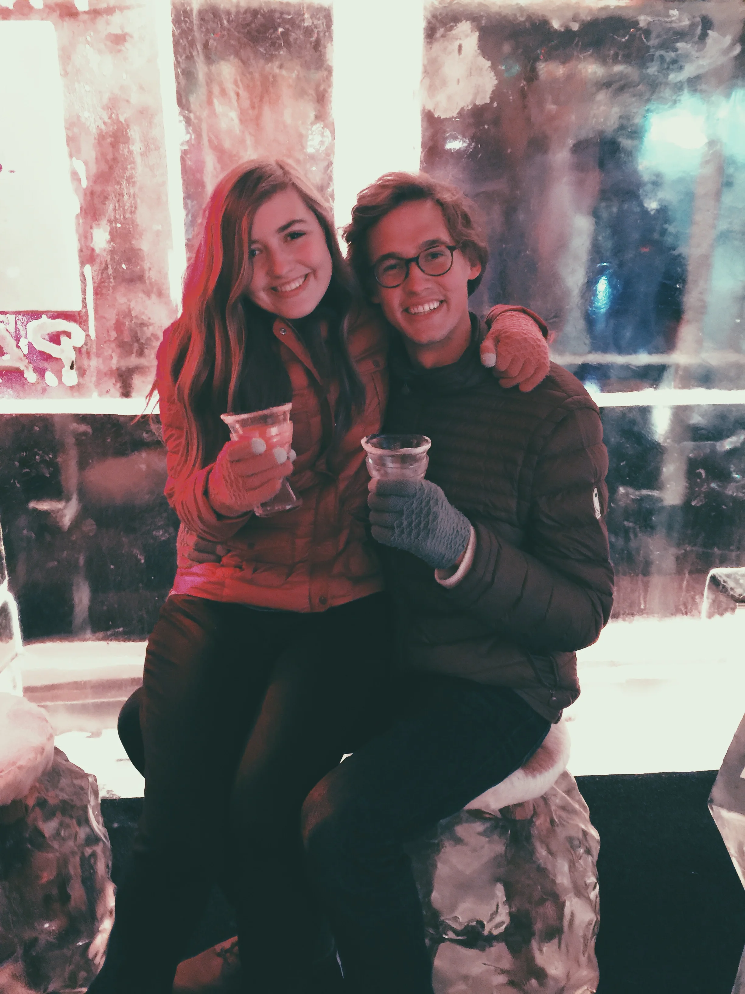 Ignore the unfortunate photo of me, and look at the fun bar!
