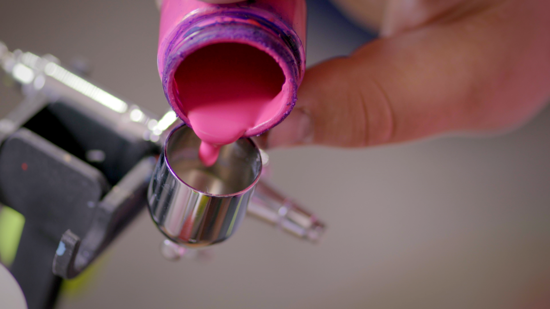 trolli pink pour.png