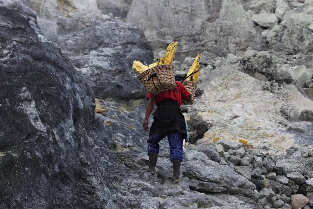 OUR TOP TIPS FOR HIKING KAWAH IJEN