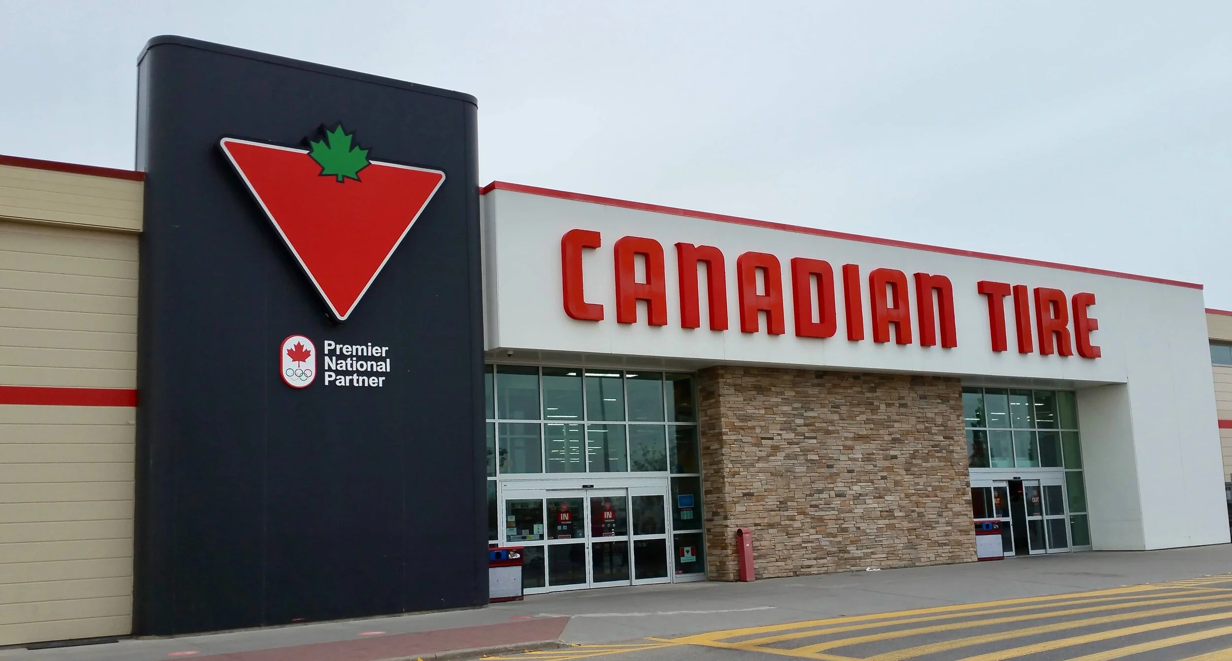 Canadian Tire — Calgary Canine