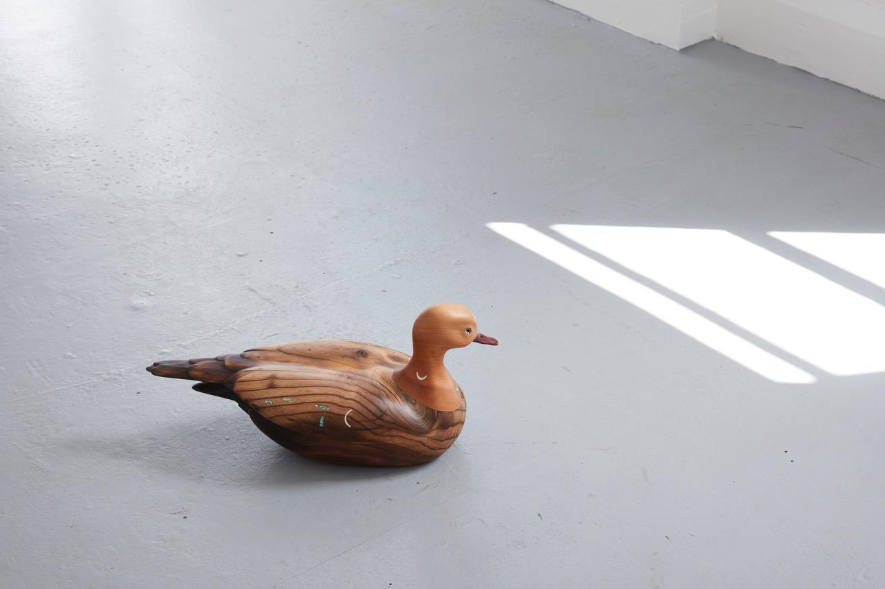 Kēkē (i) 2017/2018 found rimu, railway sleeper, paua shell, sheep bone, blood 240 x 200 x 500mm
