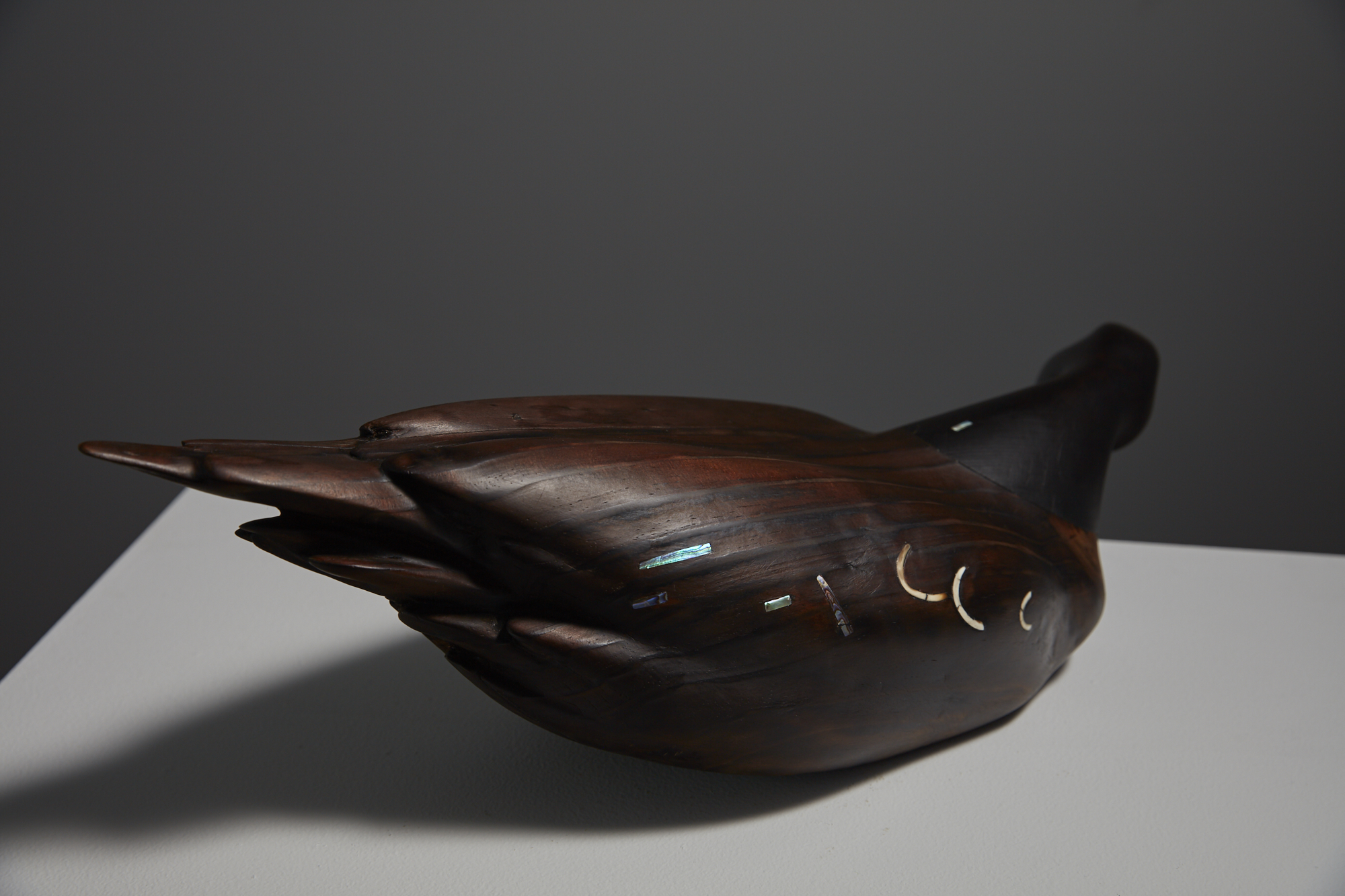 Kēkē (ii) 2017/2018 found rimu, railway sleeper, paua shell, sheep bone, blood 190 x 200 x 550mm