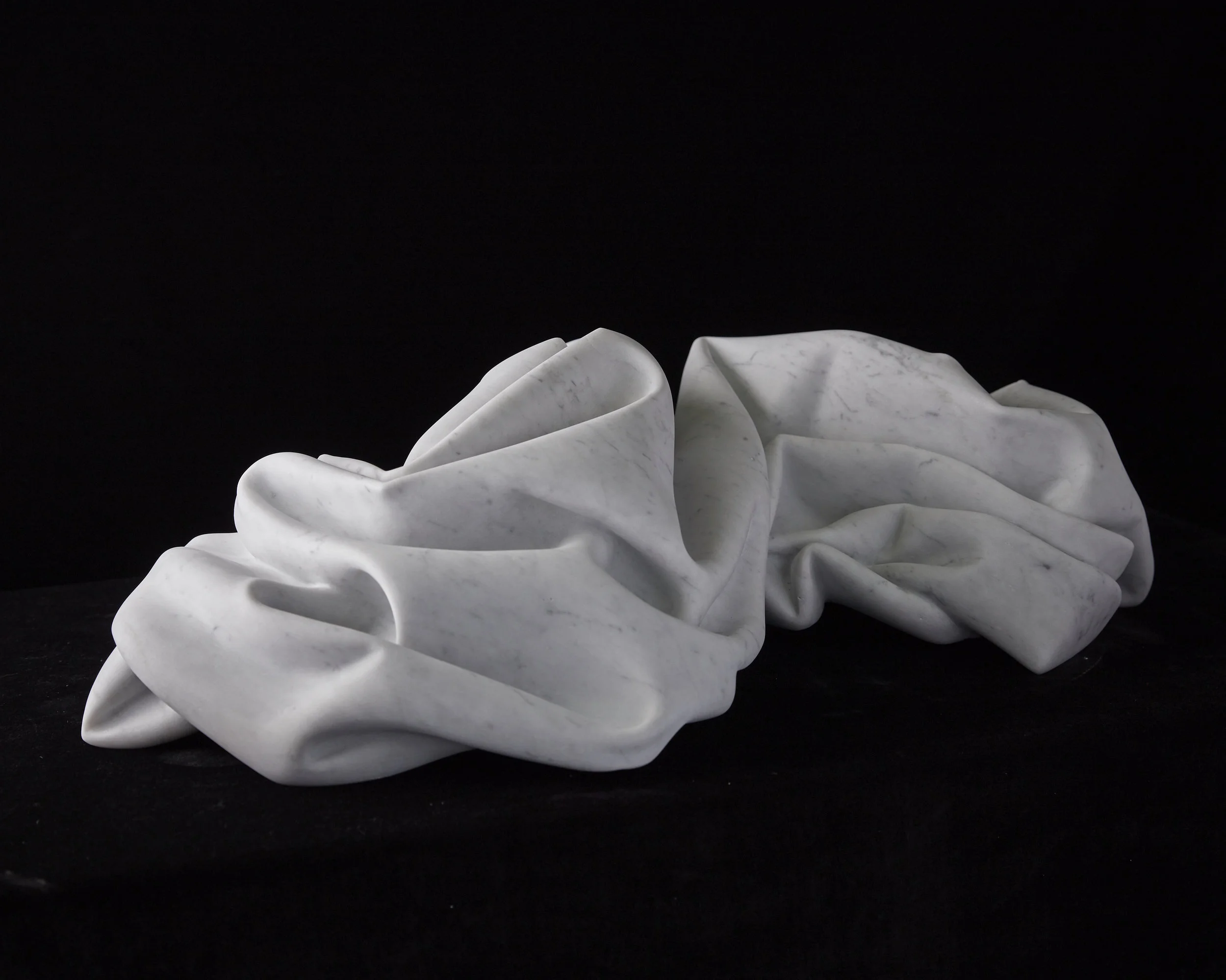 River 2018 Carrara marble 650 x 185 x 400mm