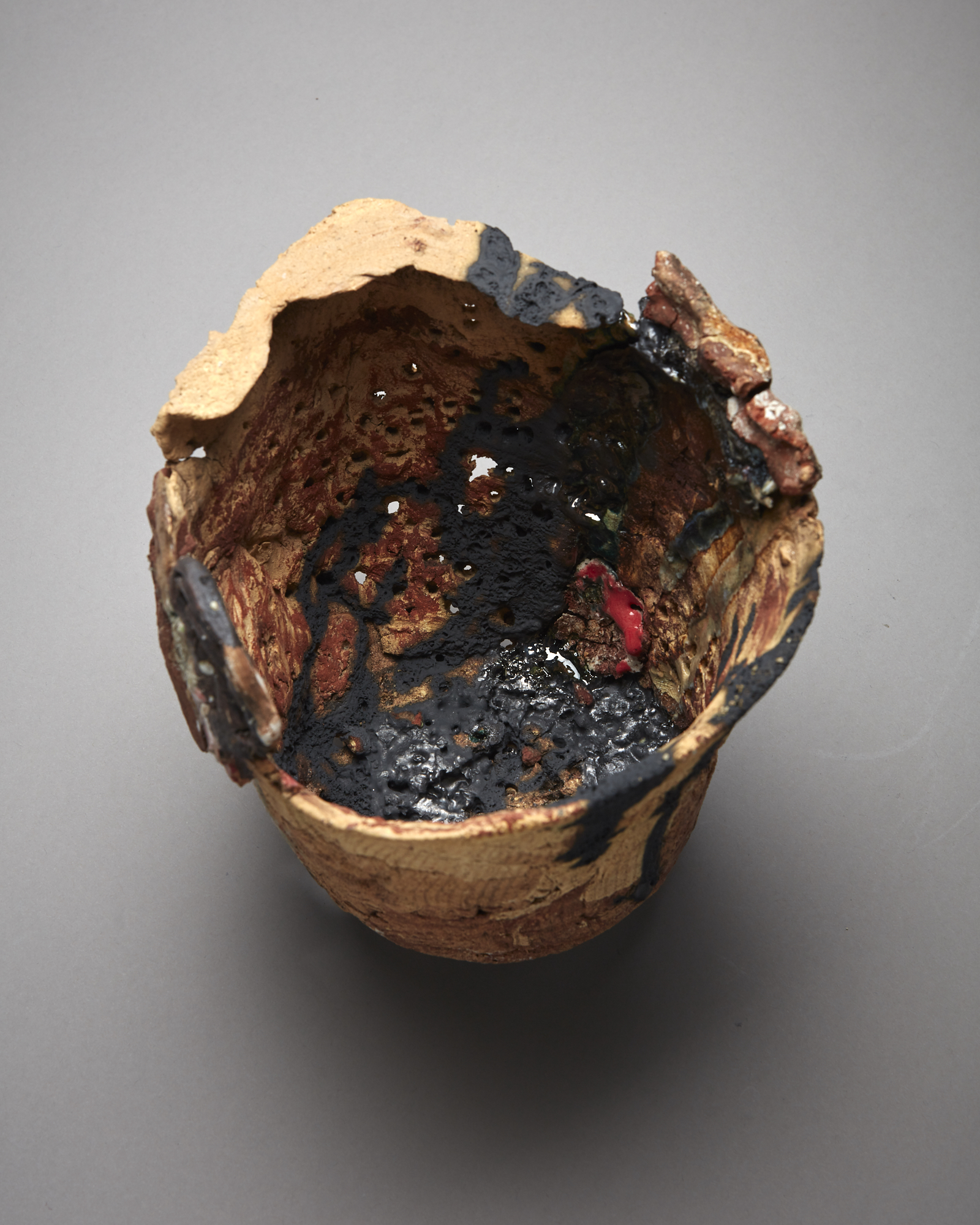 Illyrioi 2018 raw clay, stoneware, porcelain, ceramic pigment and oxide, glass, copper 215 x 220 x 205mm