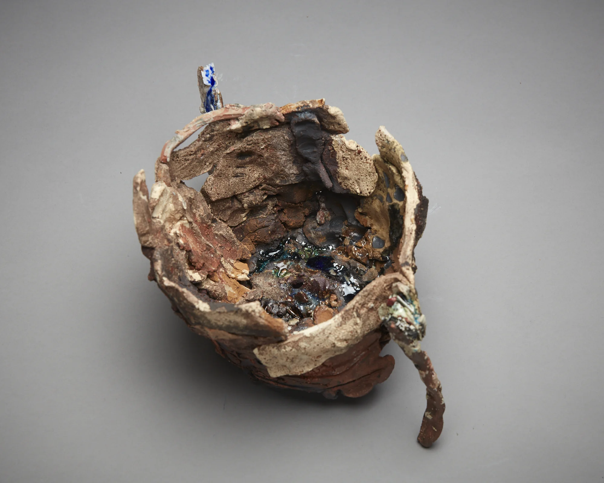 Two Handled Stick Pot 2018 raw clay, earthenware, stoneware, porcelain, ceramic pigment and oxide, glass, ceramic scraps 155 x 290 x 180mm