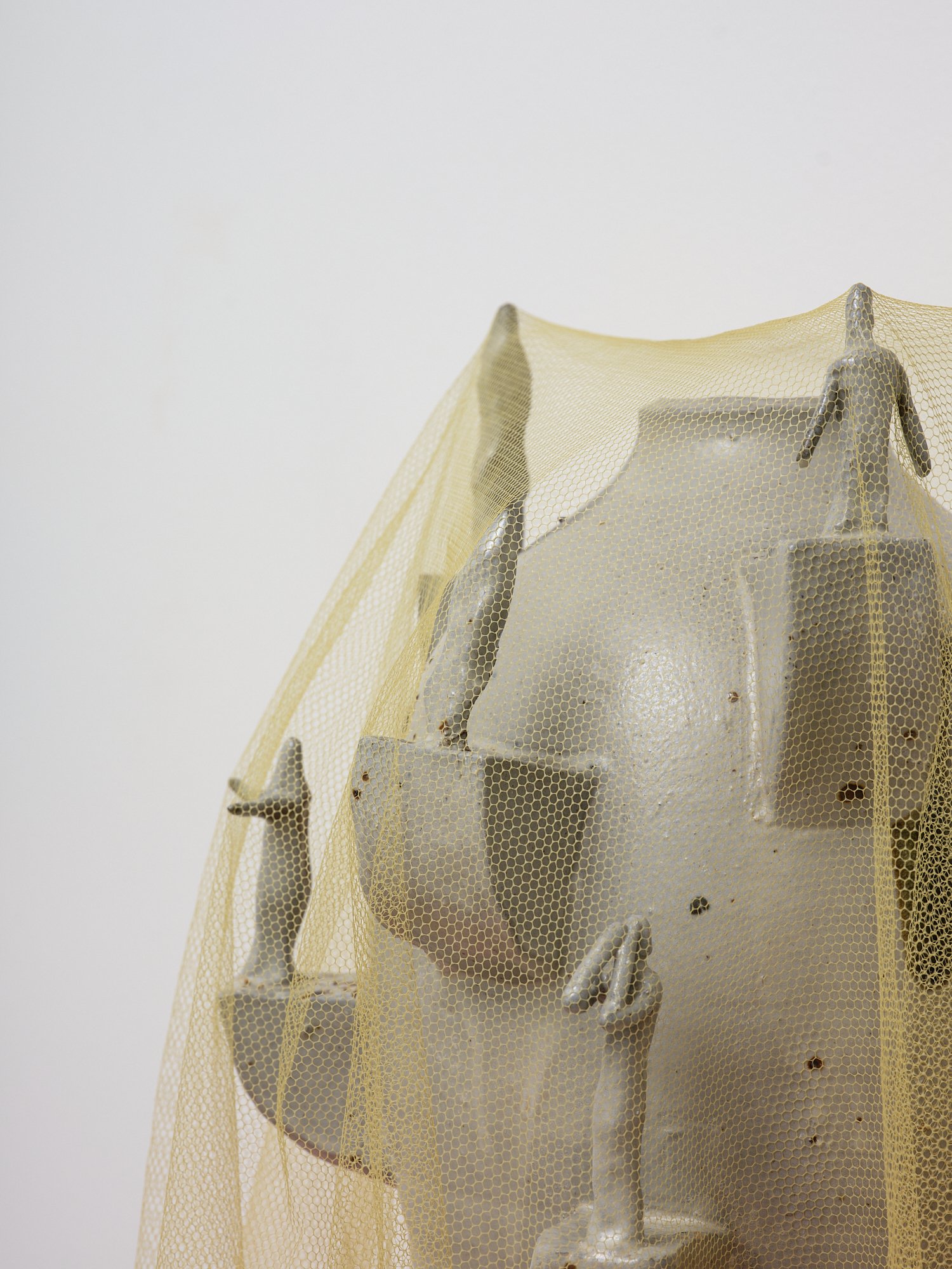 You Should Cry, You Should Cry (detail) 2023 Coro Gold ™, dolomite glaze, sequins, seed beads, nylon gauze, organza, Vessel thrown by Ricardo Scott 335 x 225mm