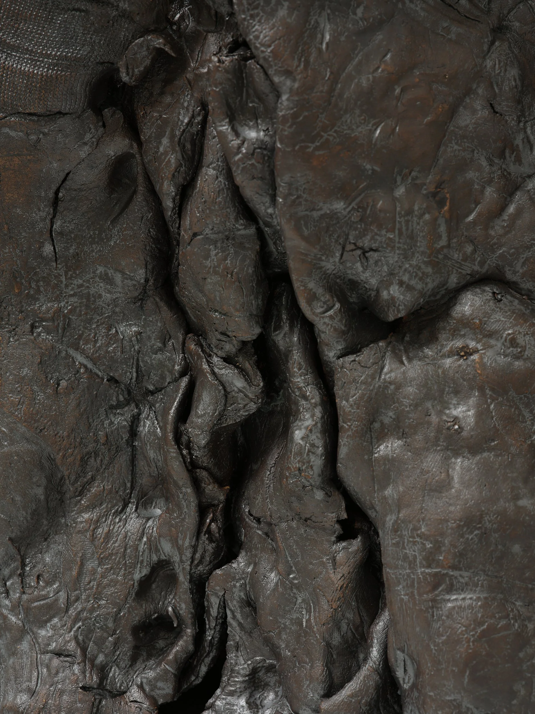   Tool  (detail) 2024/ 2026 clay, pigment, oxide, glass 280 x 200 x 420mm 