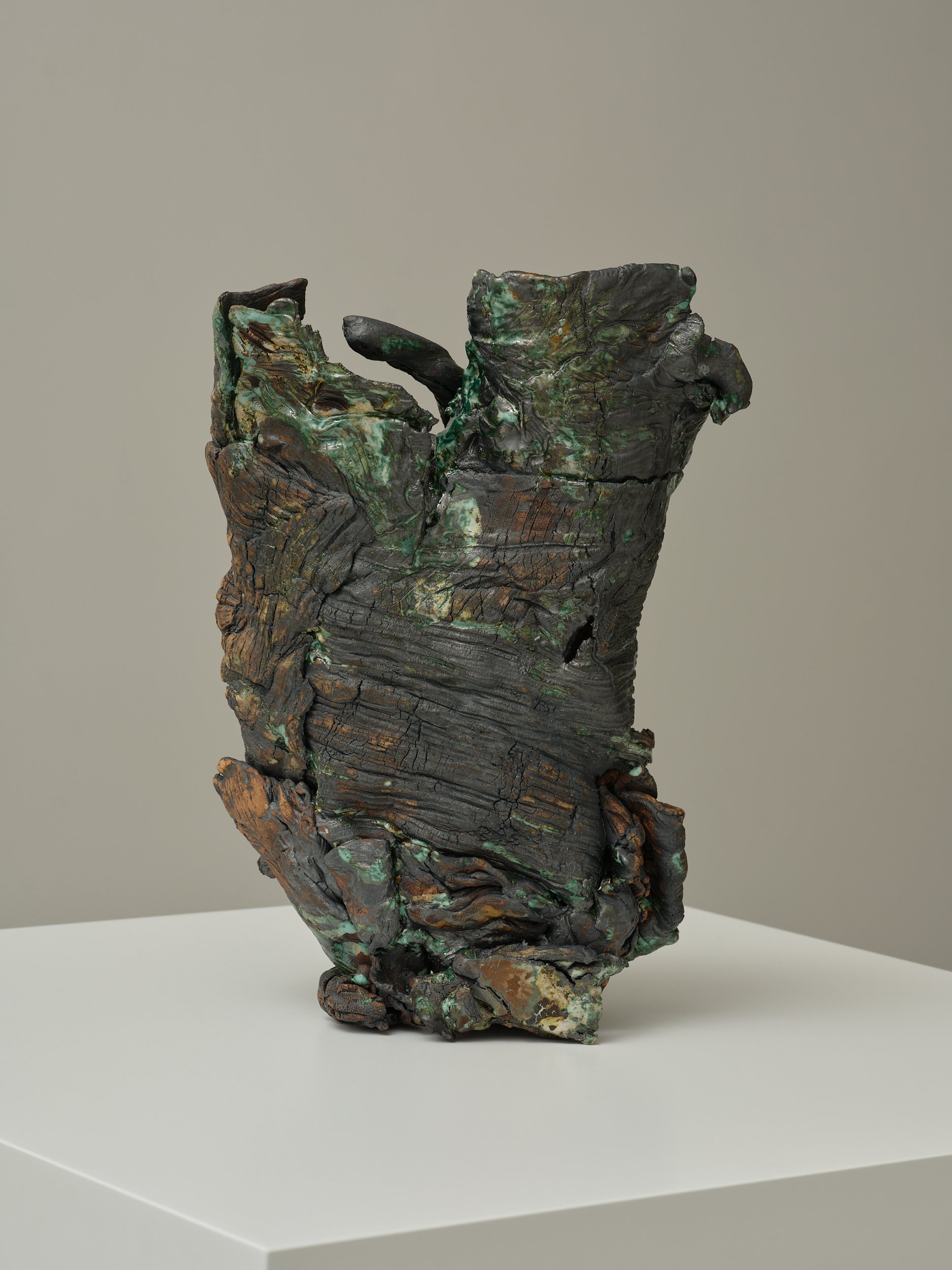   Smoke  2026 clay, pigment, oxide, glass 240 x 360 x 160mm 