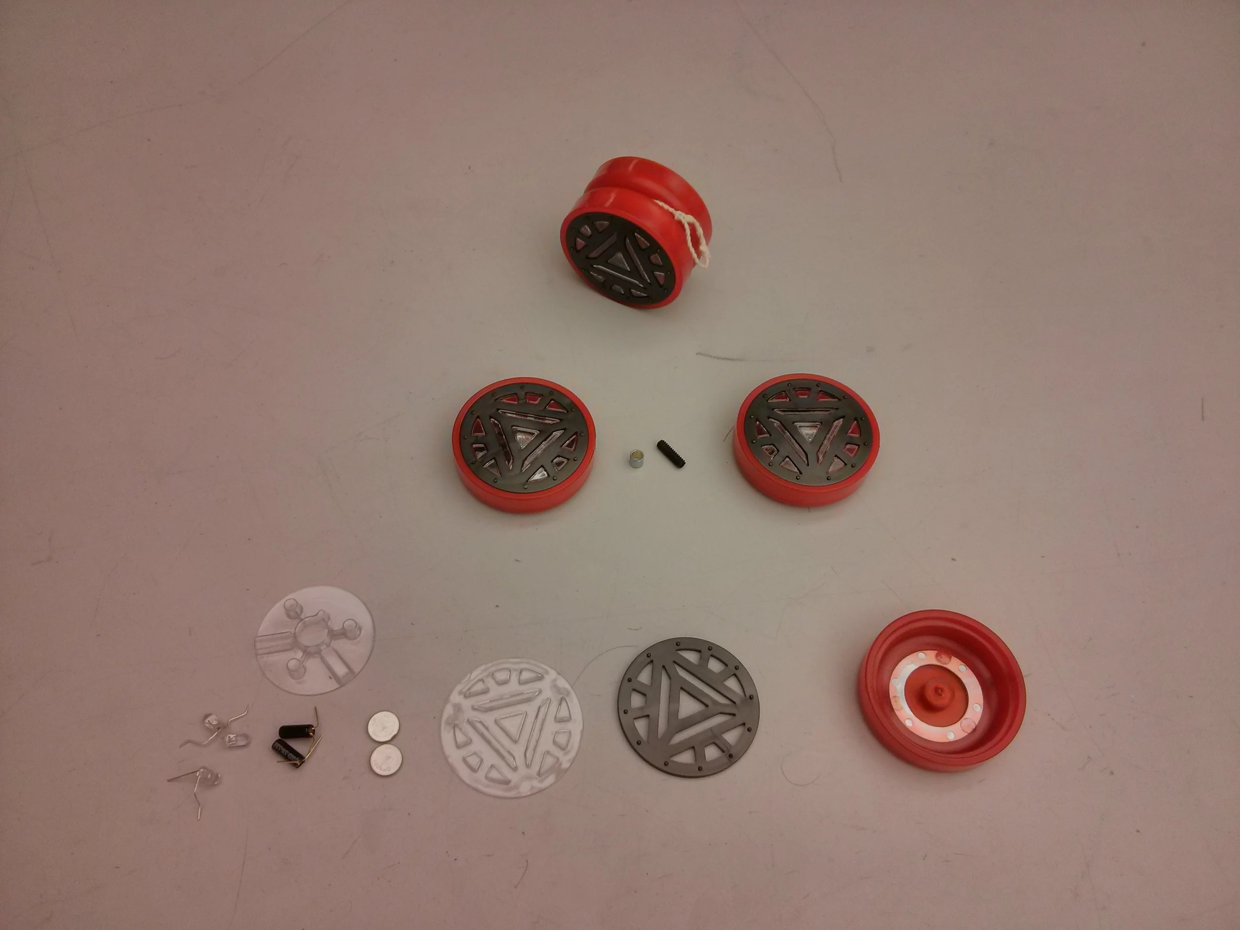 A breakdown of the yo-yo's parts.