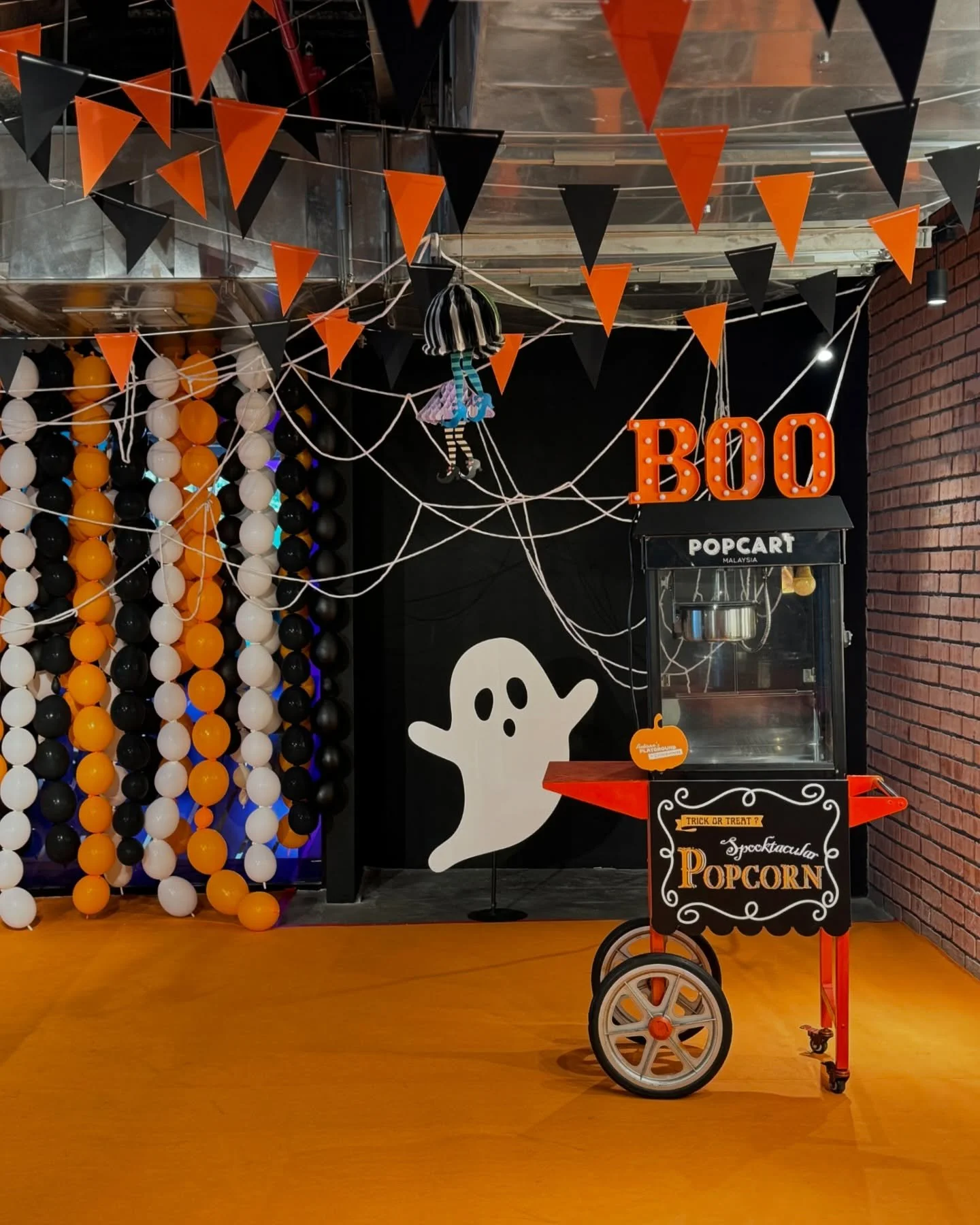Boo! Thematic cart for your next event 👻