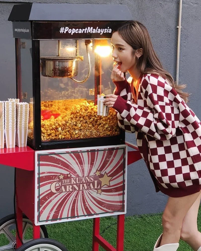 You can't have a carnival without popcorn, treat your guests to the all-time favorite snack! 🍿 #popcartmalaysia
