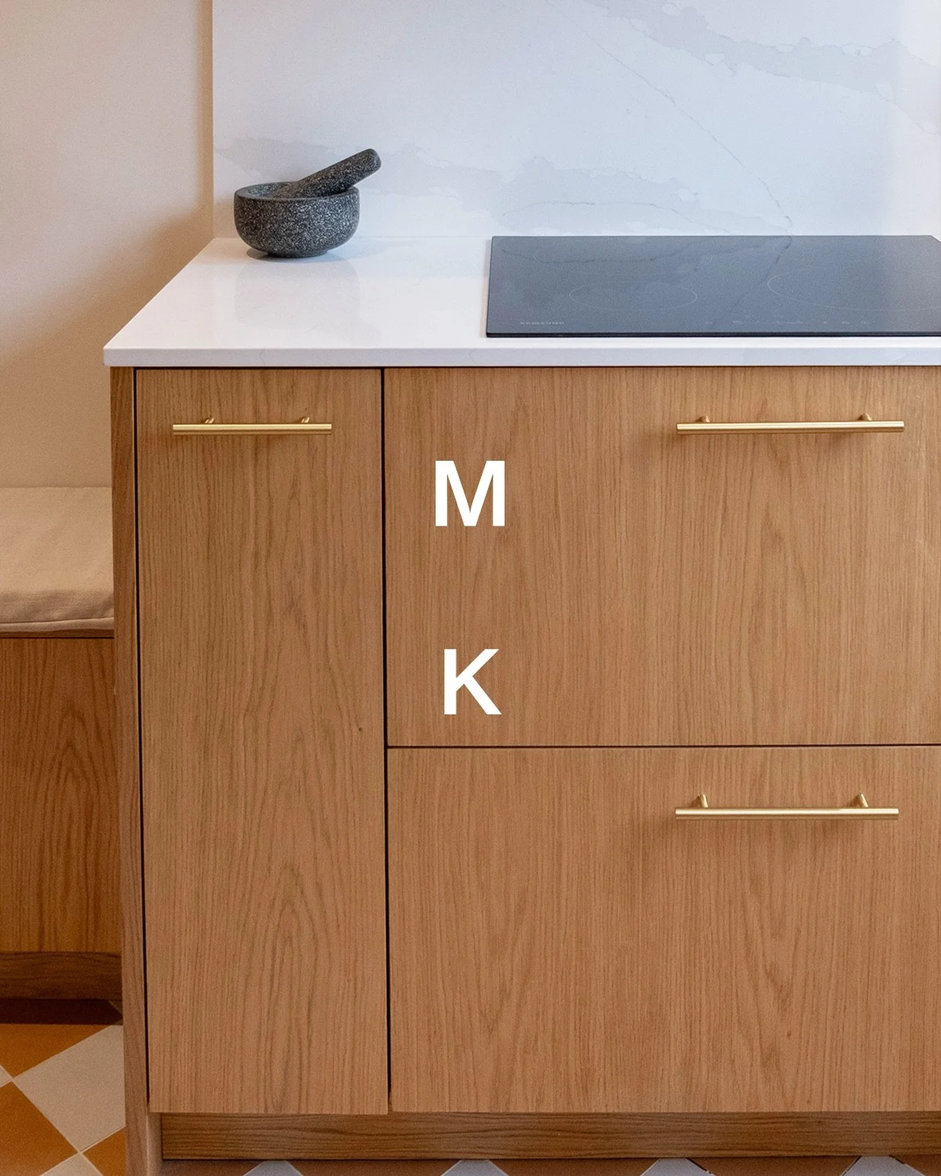 MEADOWS Kitchens 

 #design #supply #install #meadowskitchens #kitchen #kitchendoors #kitchencabinets #kitchendesign #interior #interiors #interiordesign #kitchensofinstagram #kitchenremodel #kitchendecor #kitcheninspiration #bespoke #bespokekitchen 