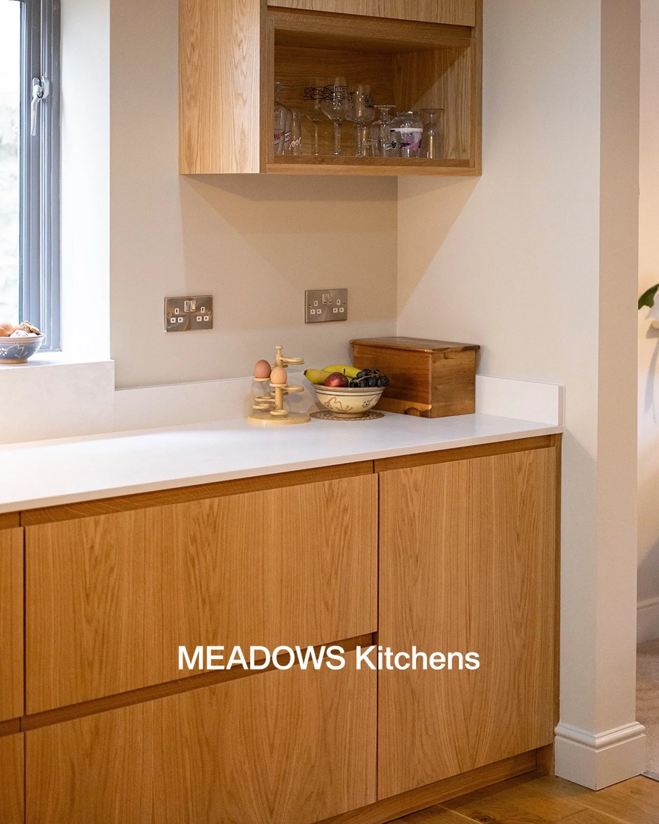 Oak is renowned for its exceptional strength, striking grain structure, and remarkable longevity. Crown-cut oak in particular reveals the wood&rsquo;s most character. 

Veneer allows us to show off this beauty, whilst delivering a door that is dimens