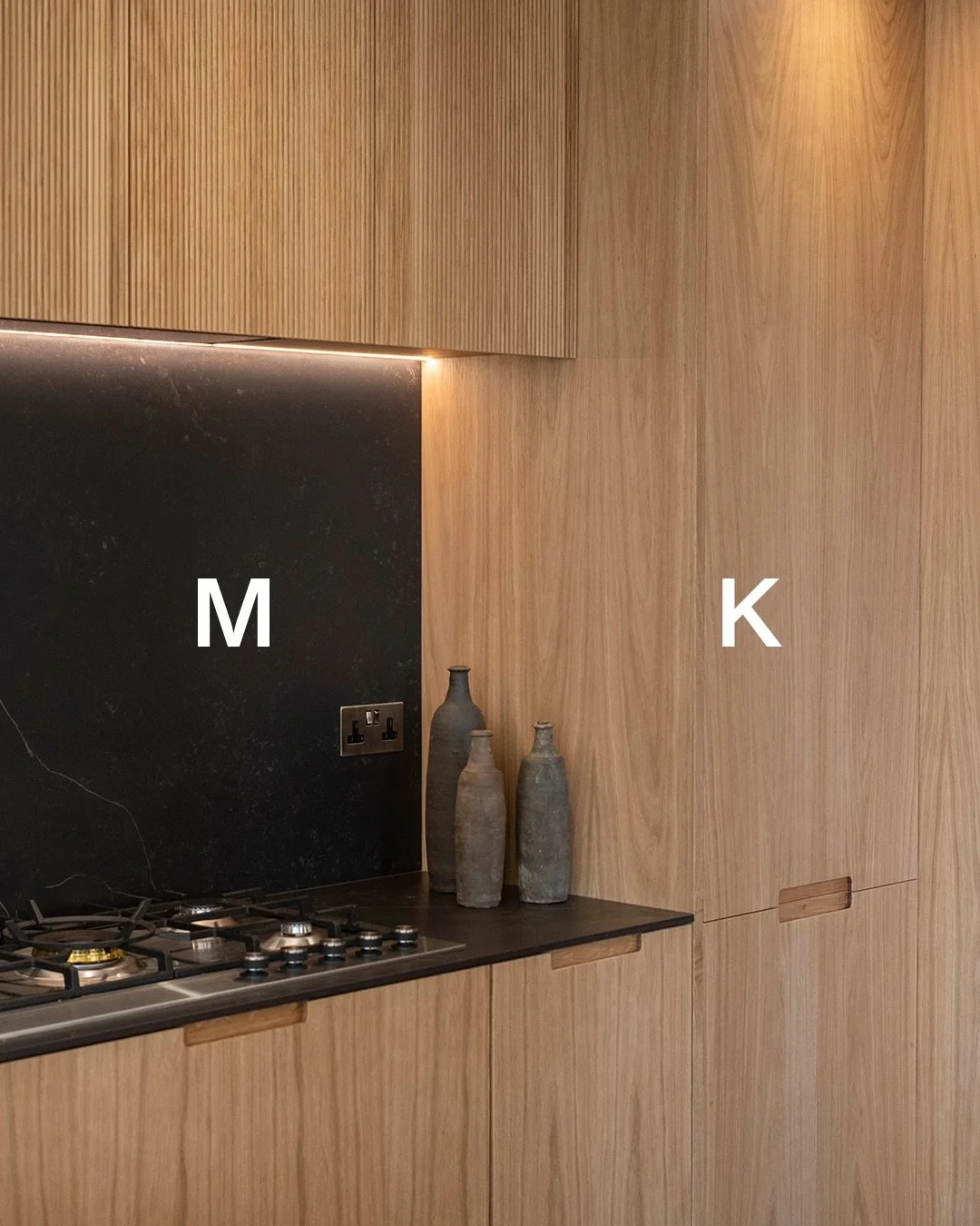 Dekton&rsquo;s Kelya on this worktop install.

A deep black sintered surface with fine light veining running through it, finished matte for a natural stone look. Made by Cosentino from a blend of porcelain, quartz and glass, fired under heat and pres