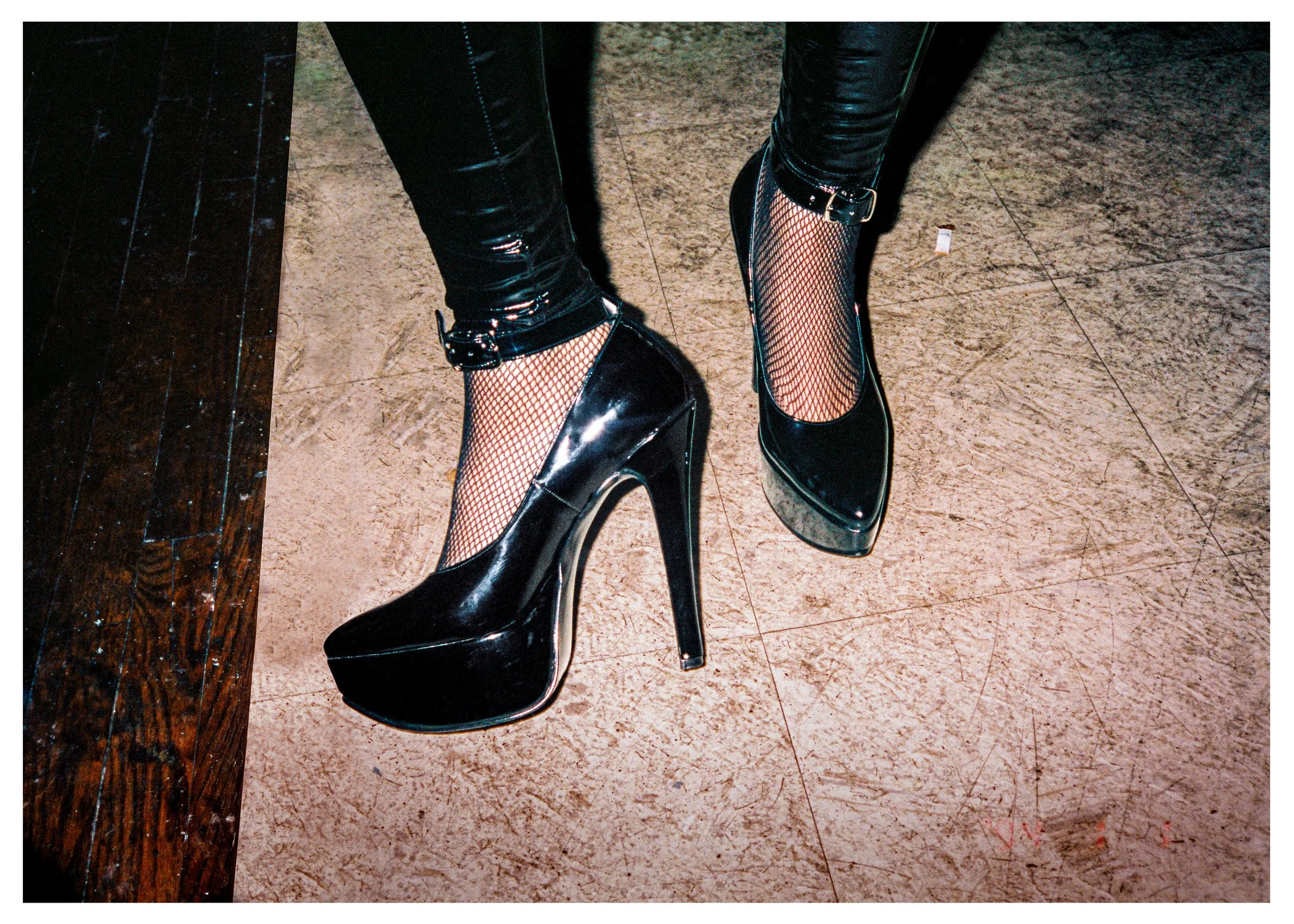 blackheels-5x7.jpg