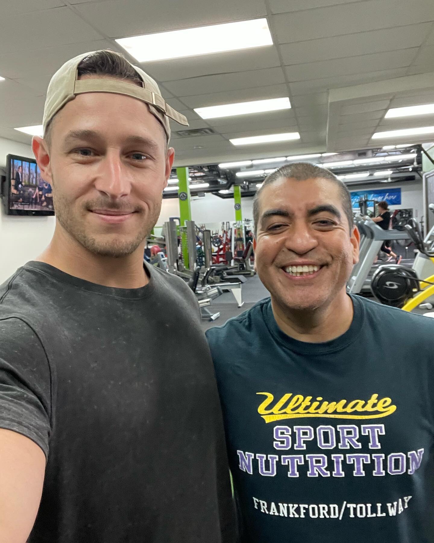 In the picture with me is Juan from the gym. He try&rsquo;s to teach me Spanish and it&rsquo;s going pretty terrible lol. BUT today he&rsquo;s exactly 7 years Sober. He comes to the gym 5 days a week and credits a portion of his Sobriety to his movem
