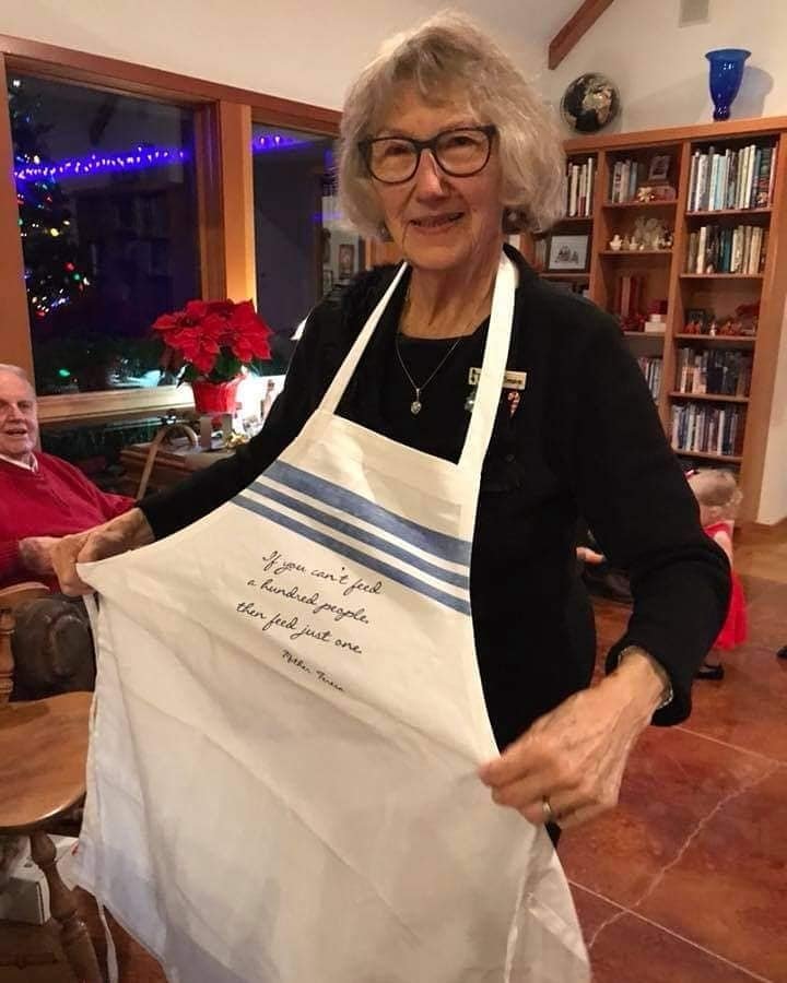 Grandma Apron Christmas.jpg