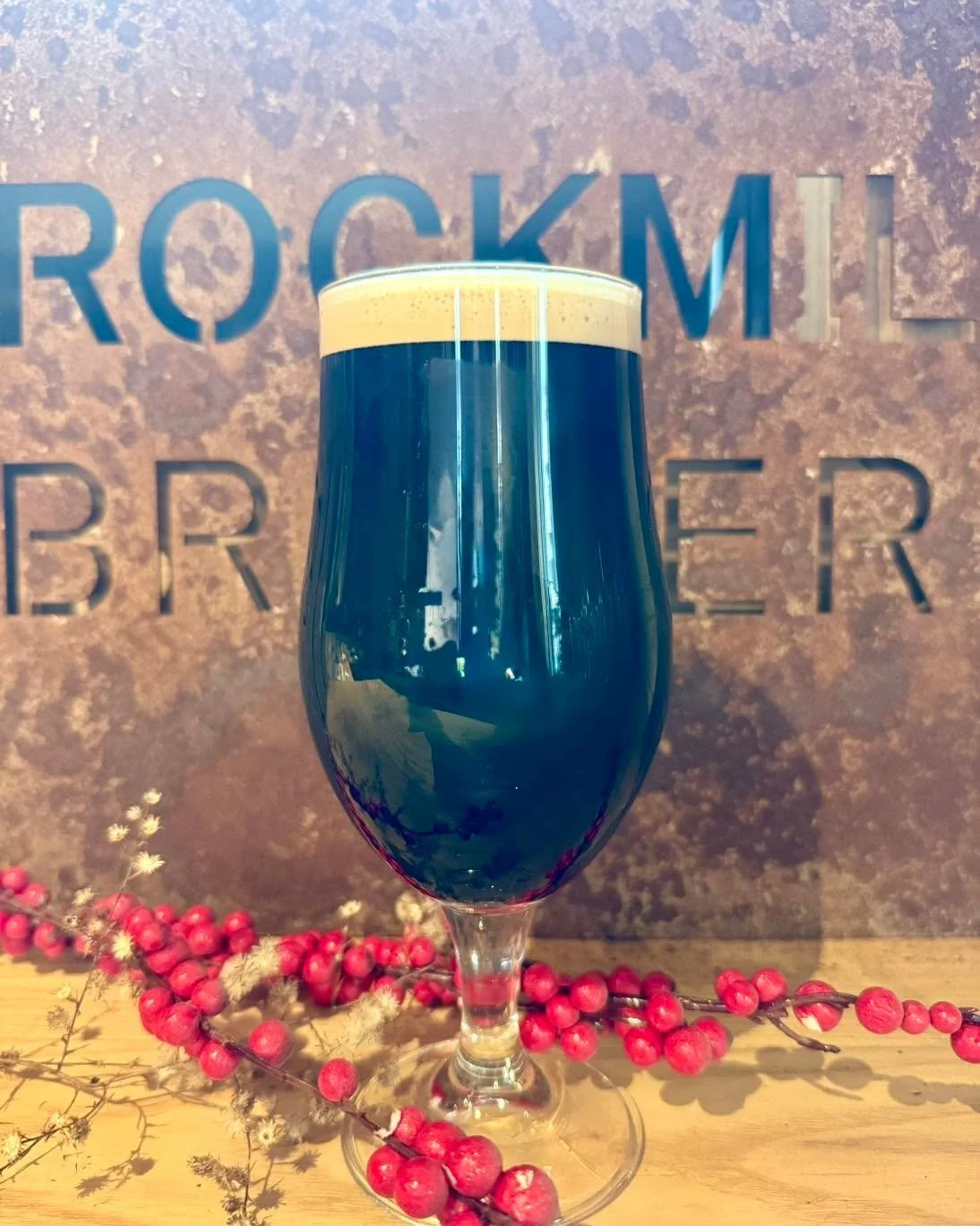 SURPRISE! Another new beer ready for this weekend. 

Brewed for St. Patricks day, a classic Dry Irish Stout on nitro! Roasted malts delightfully express notes of coffee, vanilla and subtle chocolate aromas, while the european yeast strain we used bal