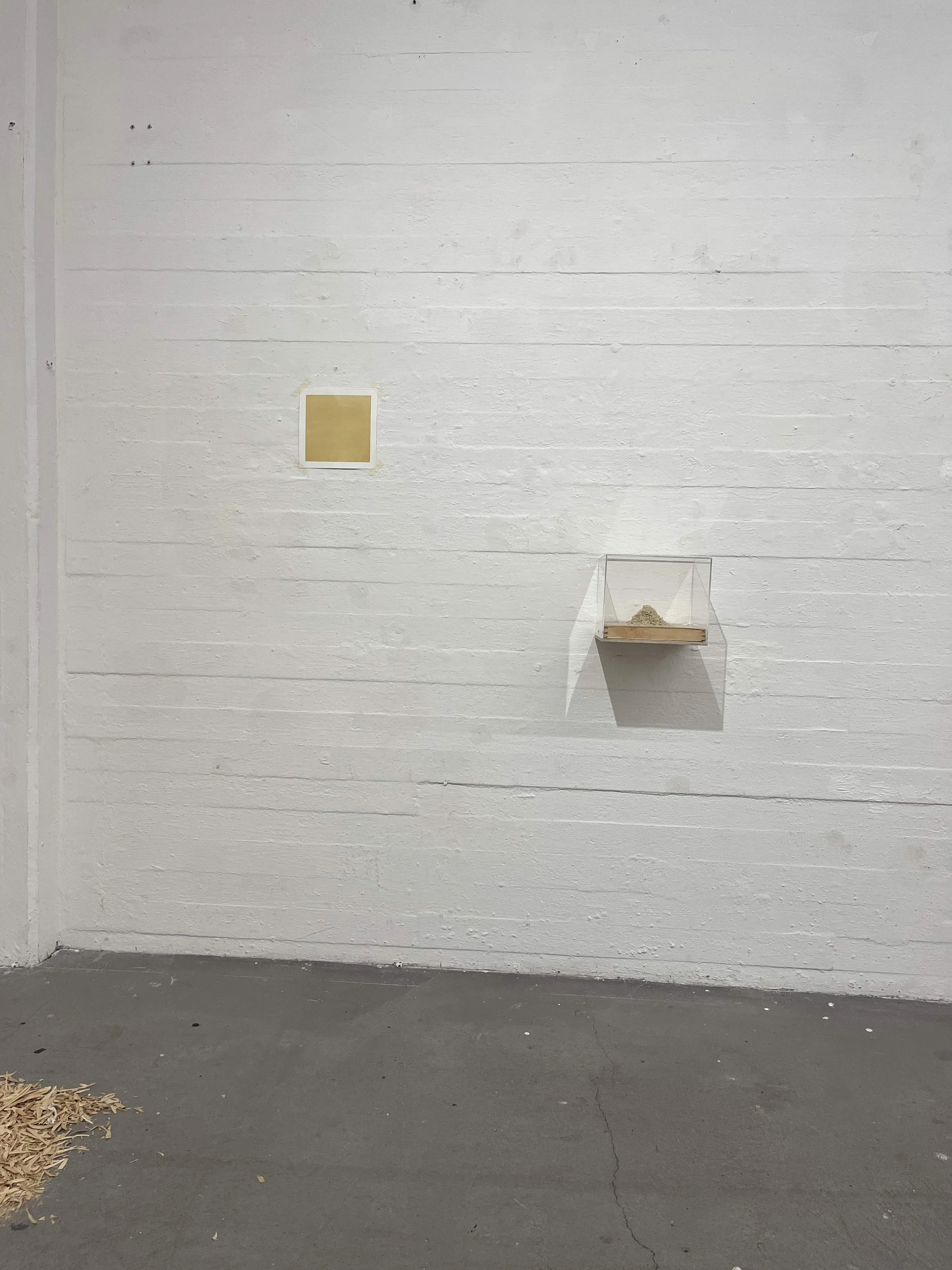 View from the exhibition Handprint at Forum Box 2025 | Kuva näyttelystä Kädenjälki Forum Boxissa Helsingissä 2025