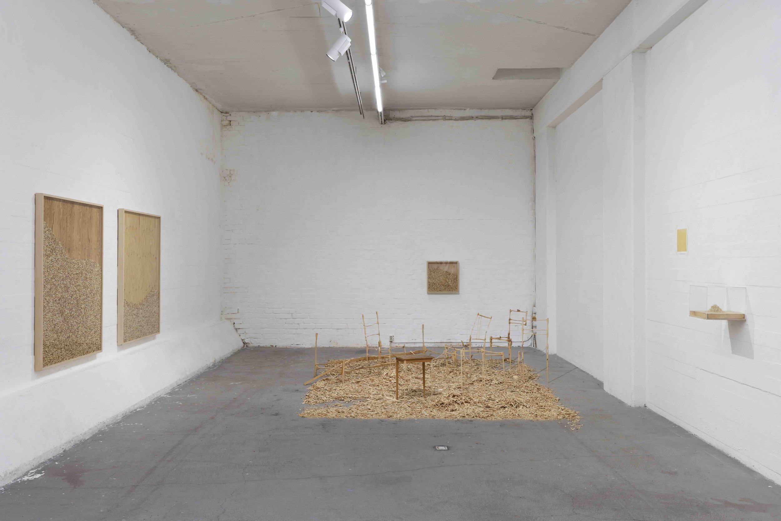  View of the exhibition Handprint at Forum Box 2025 | Näkymä näyttelystä Kädenjälki Forum Boxissa Helsingissä 2025 (Photo Anna Autio) 