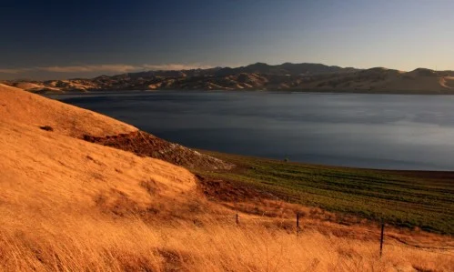 San-Luis-Reservoir-e1305509338734